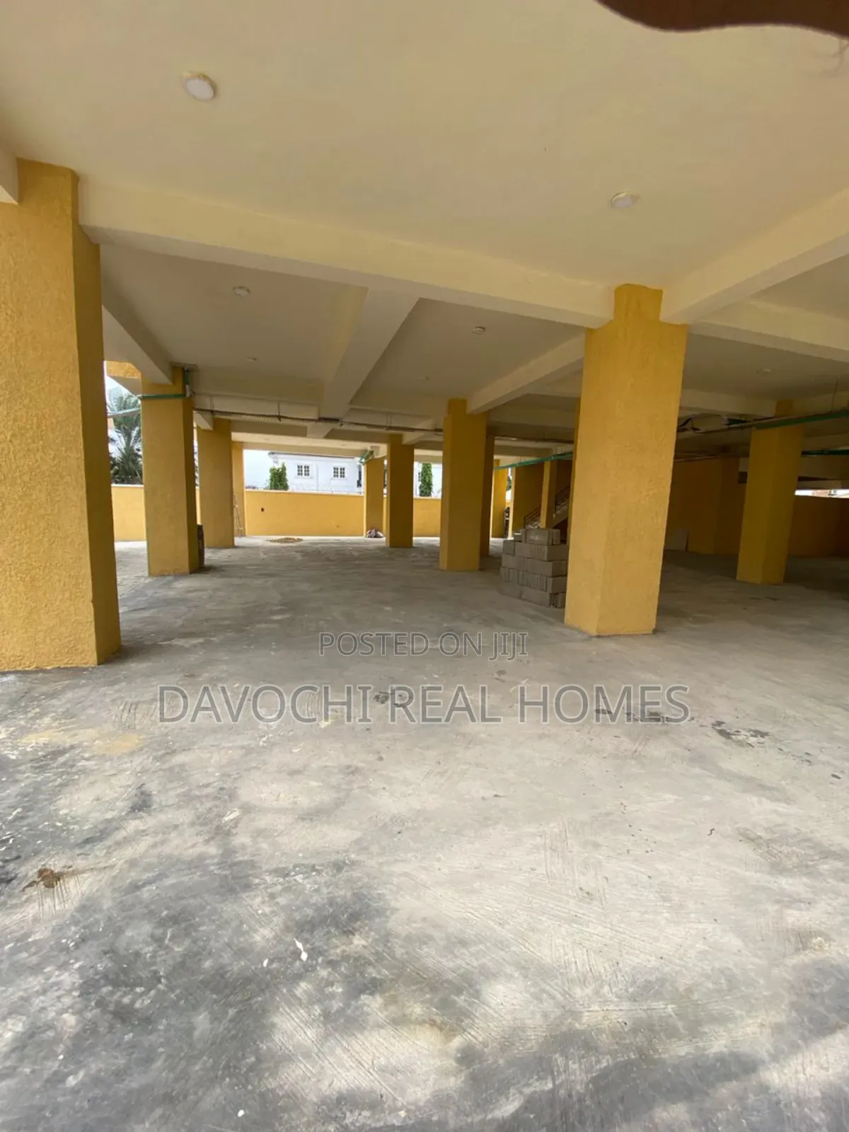 2bdrm Apartment in Lekki Phase One for rent