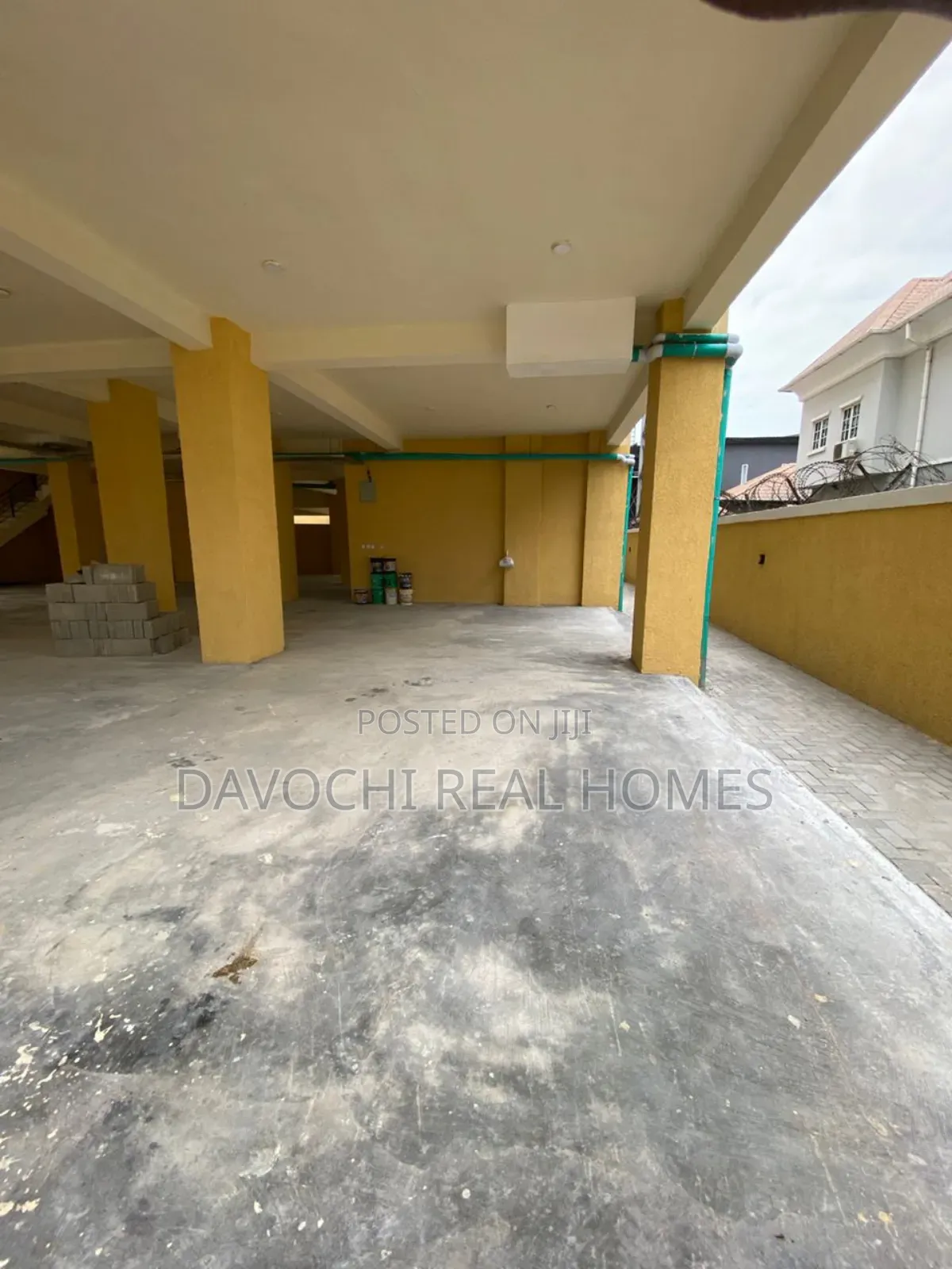 2bdrm Apartment in Lekki Phase One for rent