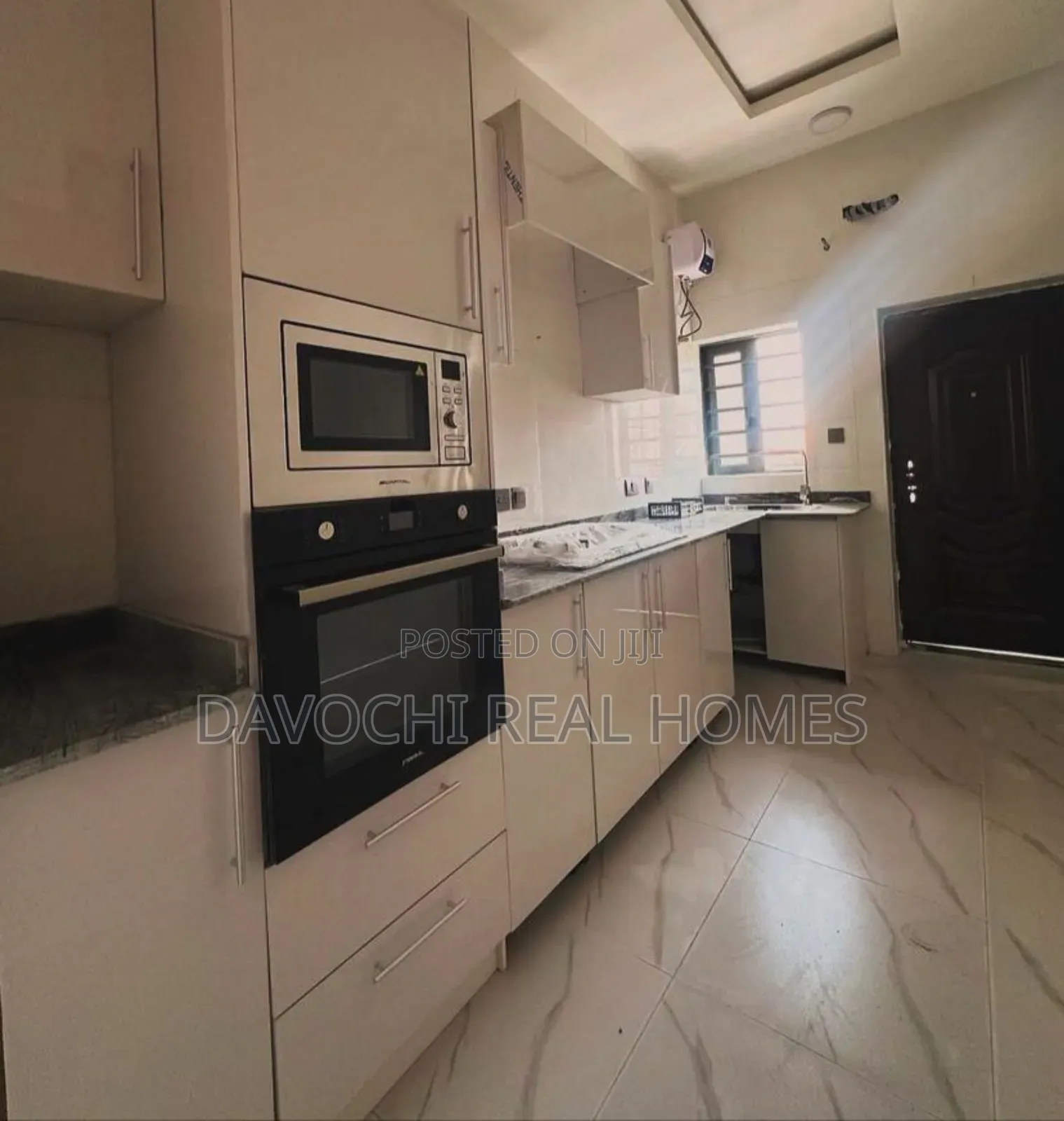 2bdrm Apartment in Ologolo Estate, Lekki for rent