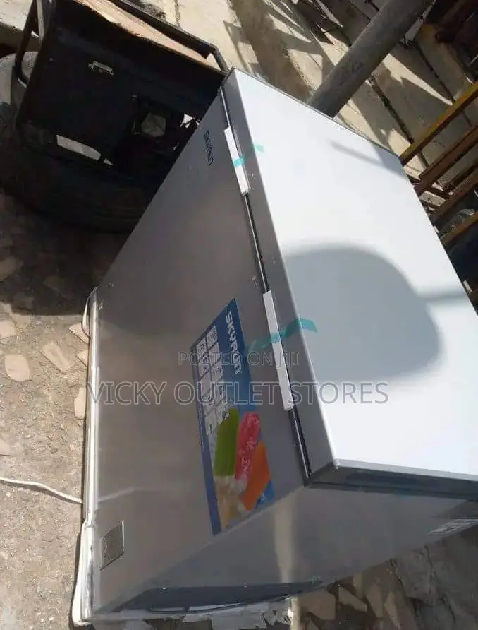 Skyrun 200liters Chest Freezer