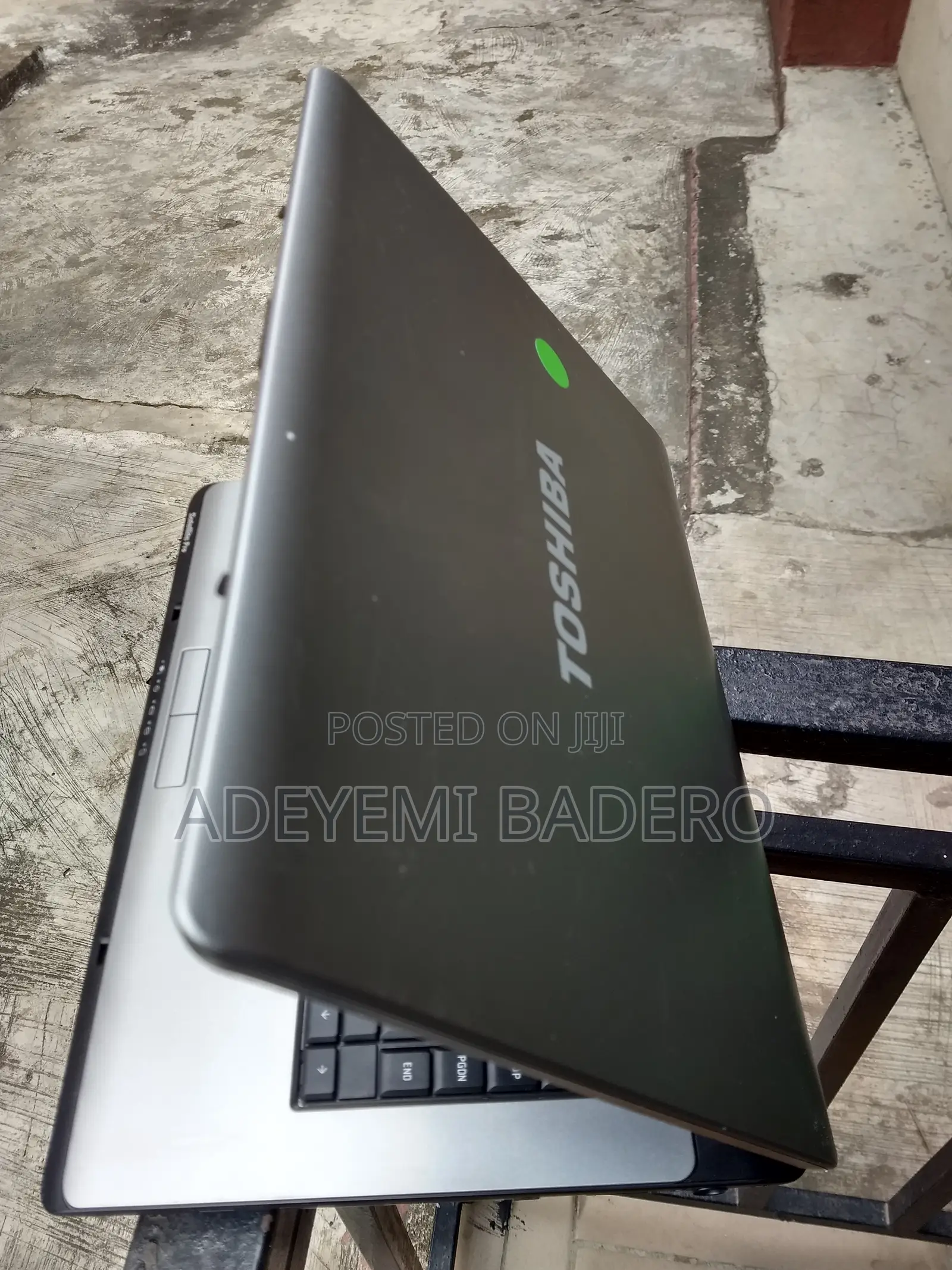 Laptop Toshiba Satellite L300 2GB Intel Core 2 Duo HDD 160GB