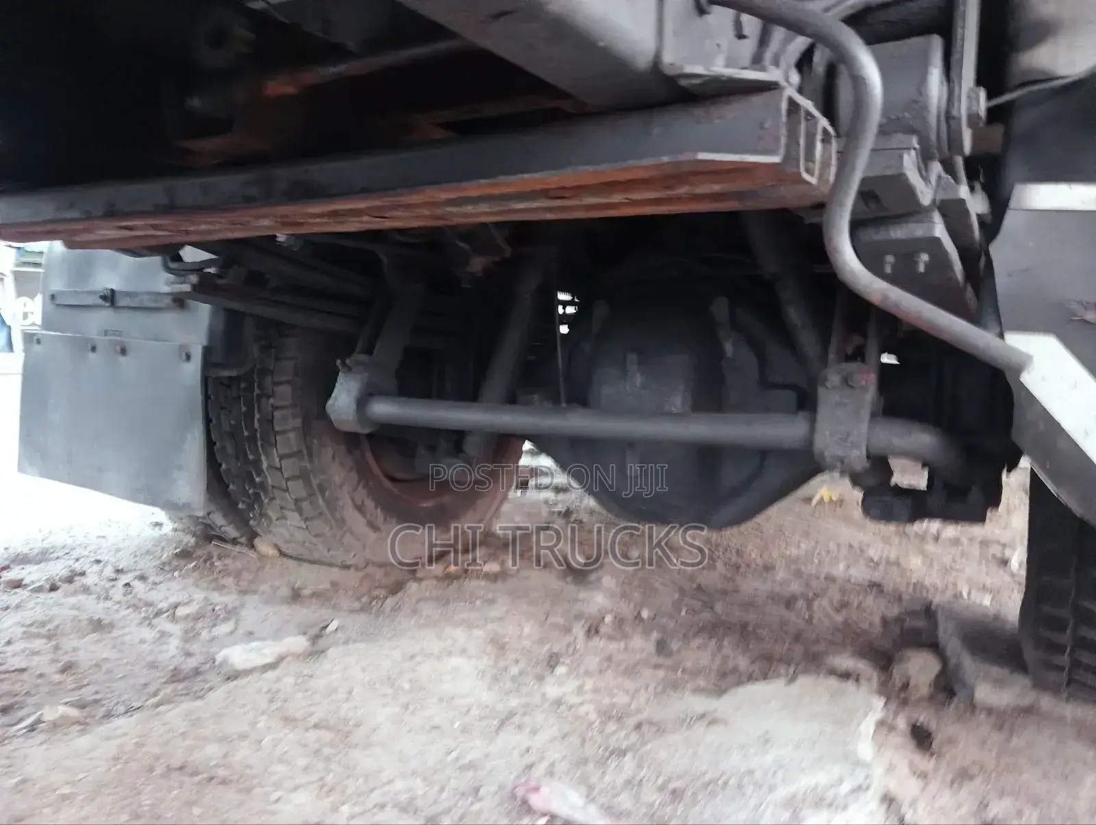Mercedes Benz Cargo Truck 8bolt Wheels Green Colour