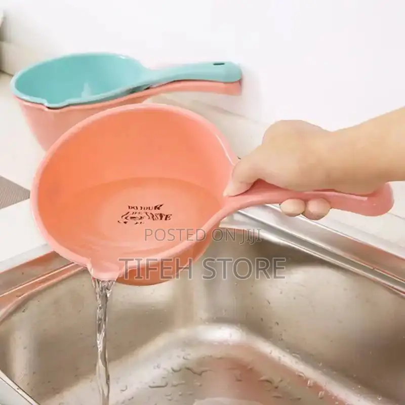 Fancy Water Bowl