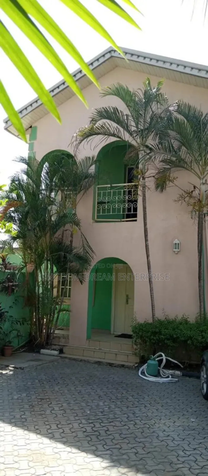 2bdrm Block of Flats in Maitama Main Abuja for sale