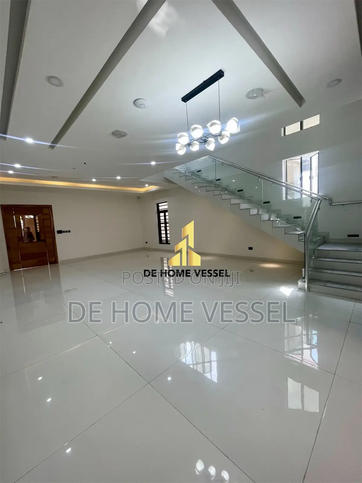 5bdrm Duplex in Lekki Phase 1 for sale