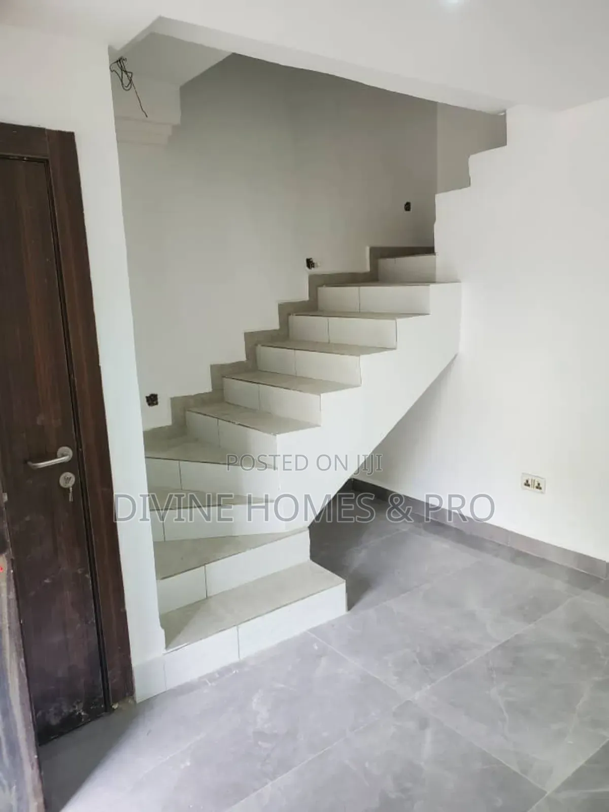 4bdrm Duplex in Life Camp for rent