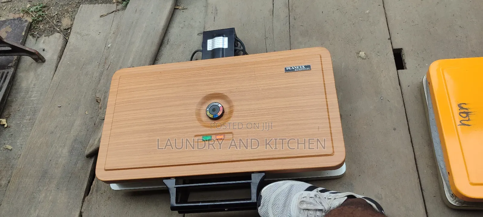 Stoning Machine for Fashion and Design