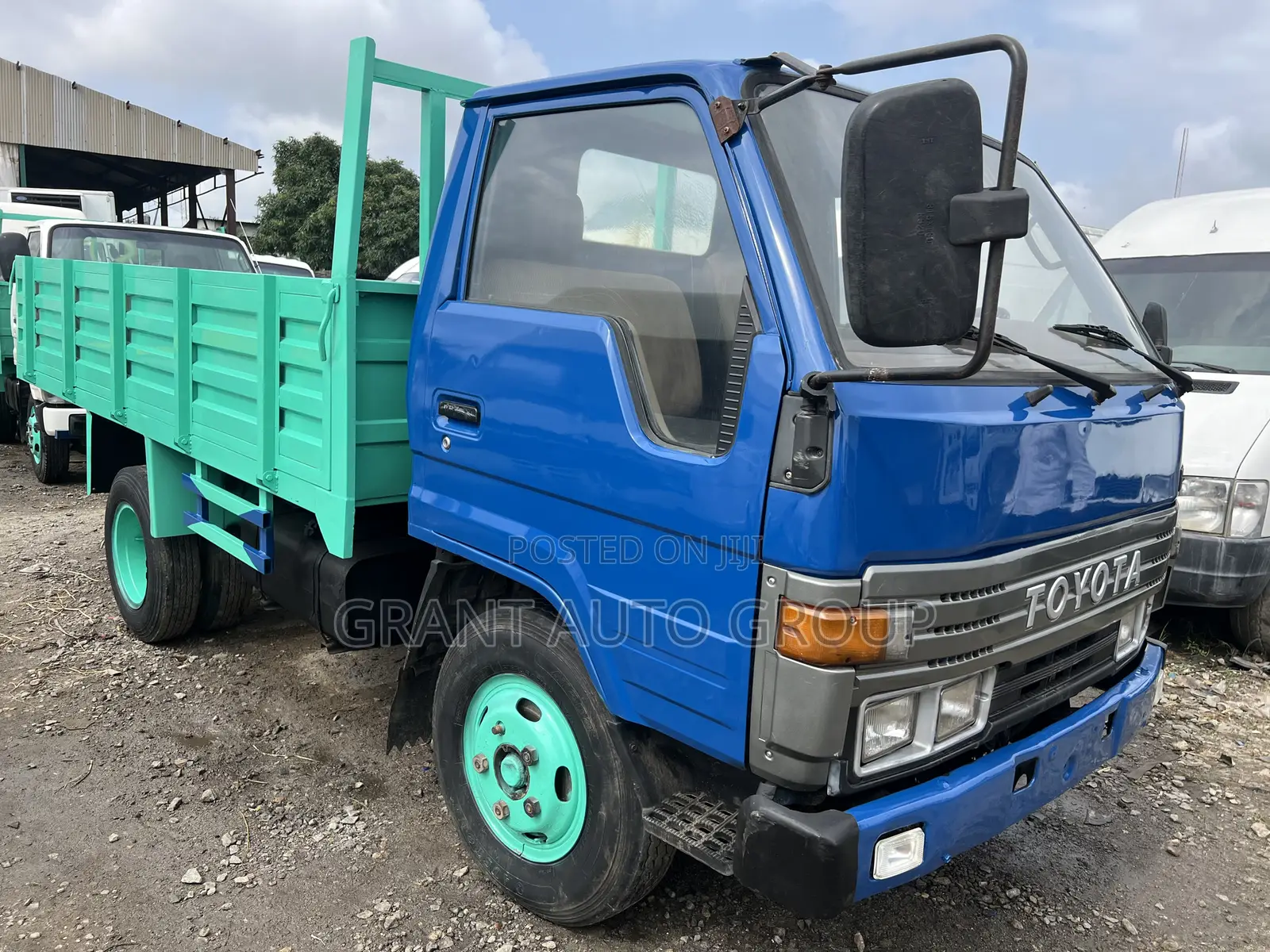 Toyota Dyna 200 Diesel.