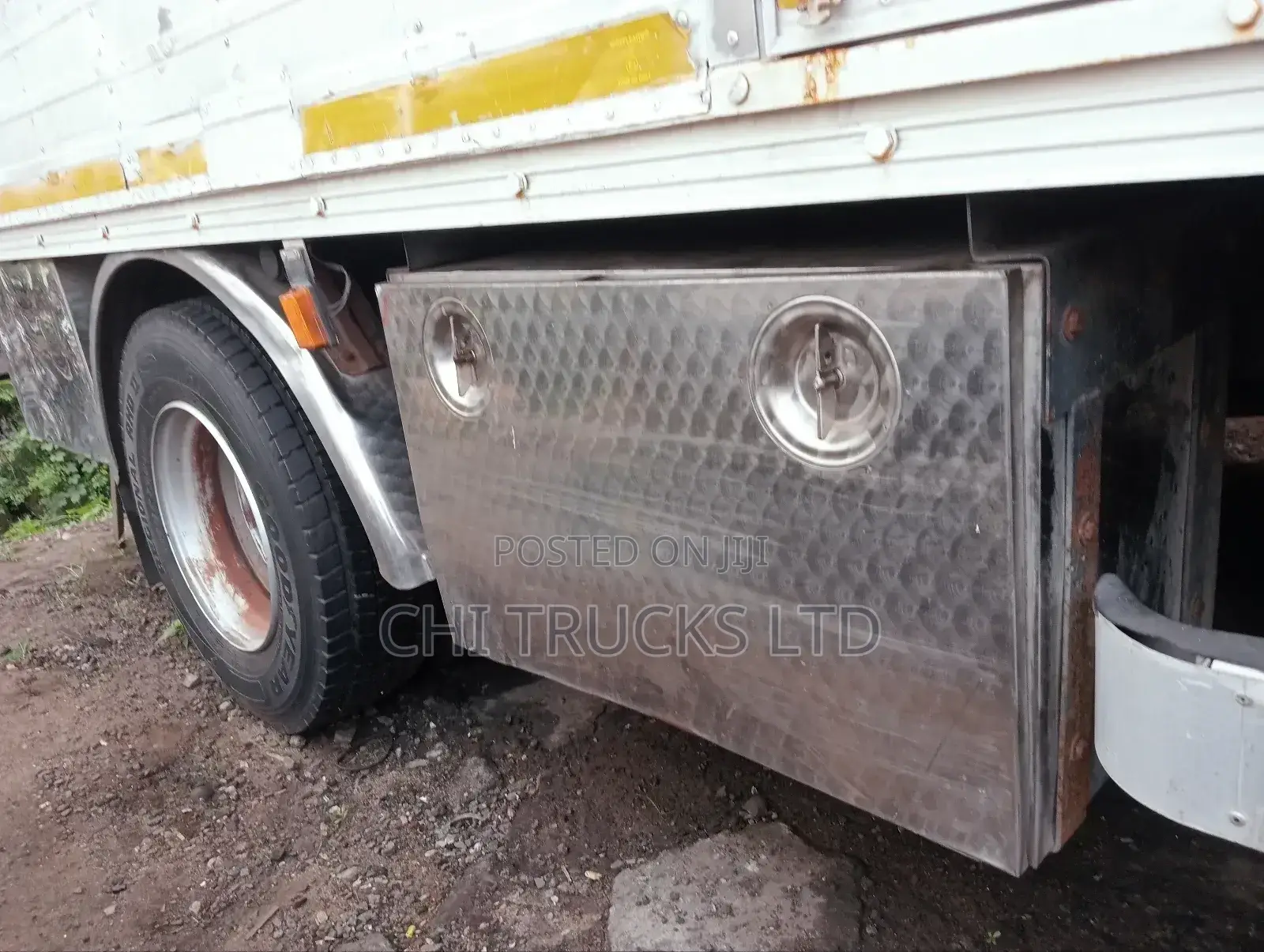 20ft M/Benz Cargo Truck