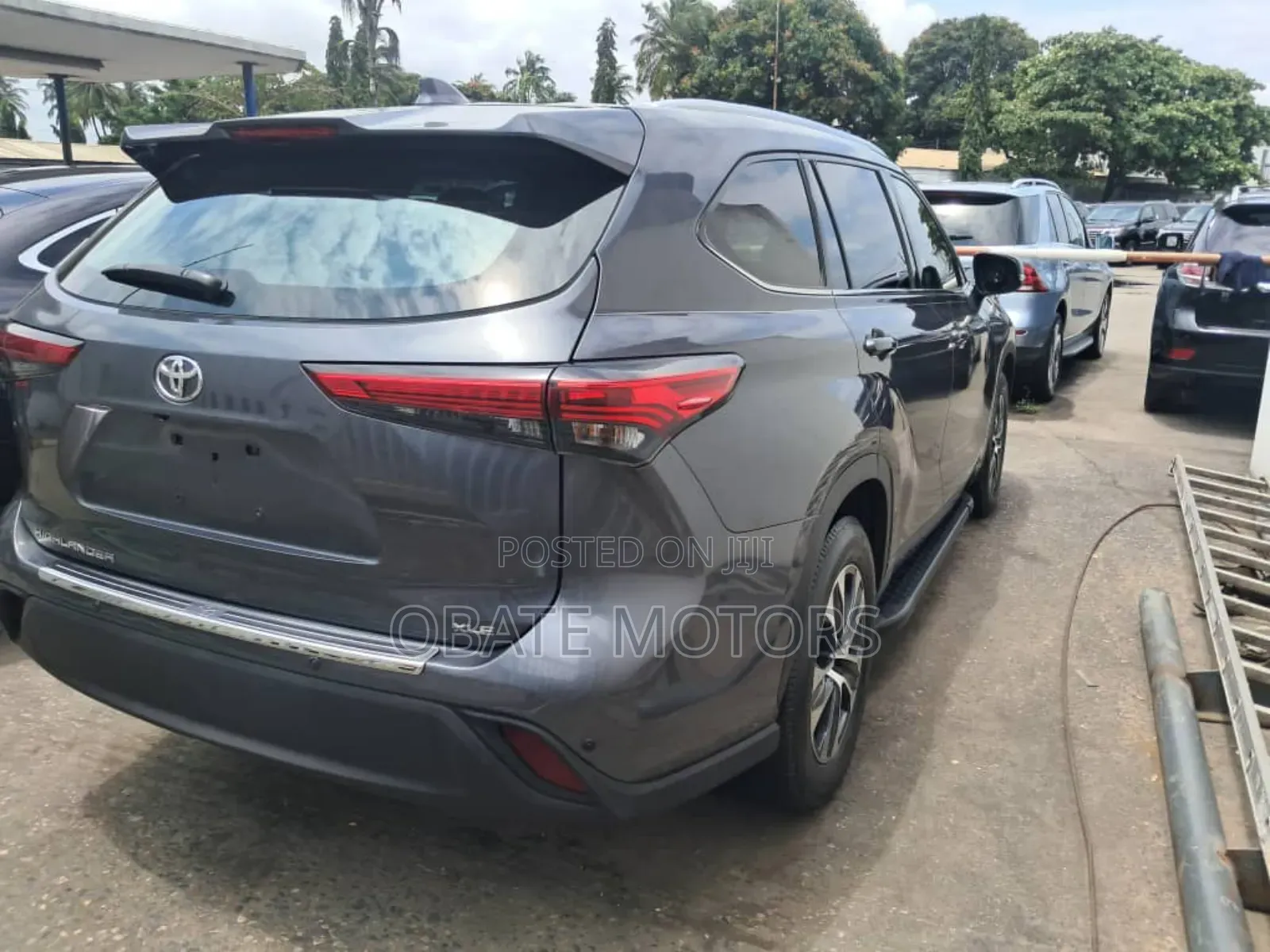 Toyota Highlander Limited 2021 Gray