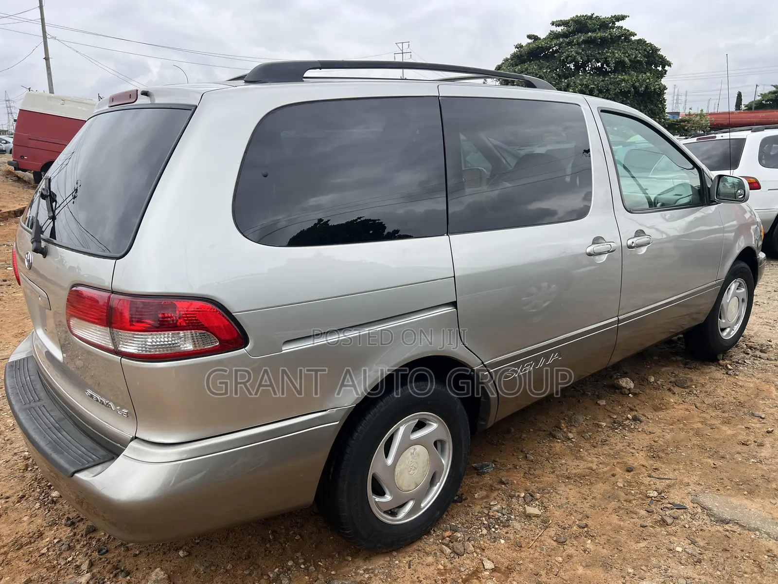 Toyota Sienna LE 2001 Silver