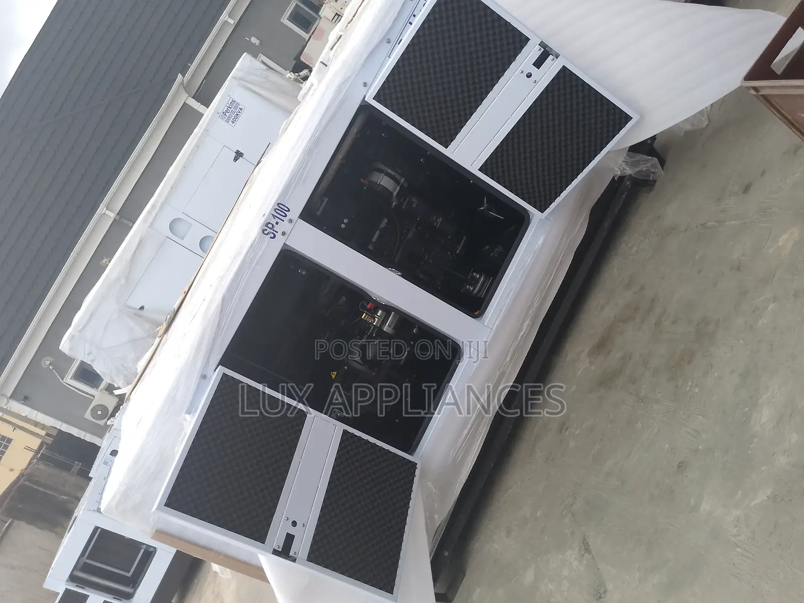 Perkins 100kva Soundproof Diesel Generator