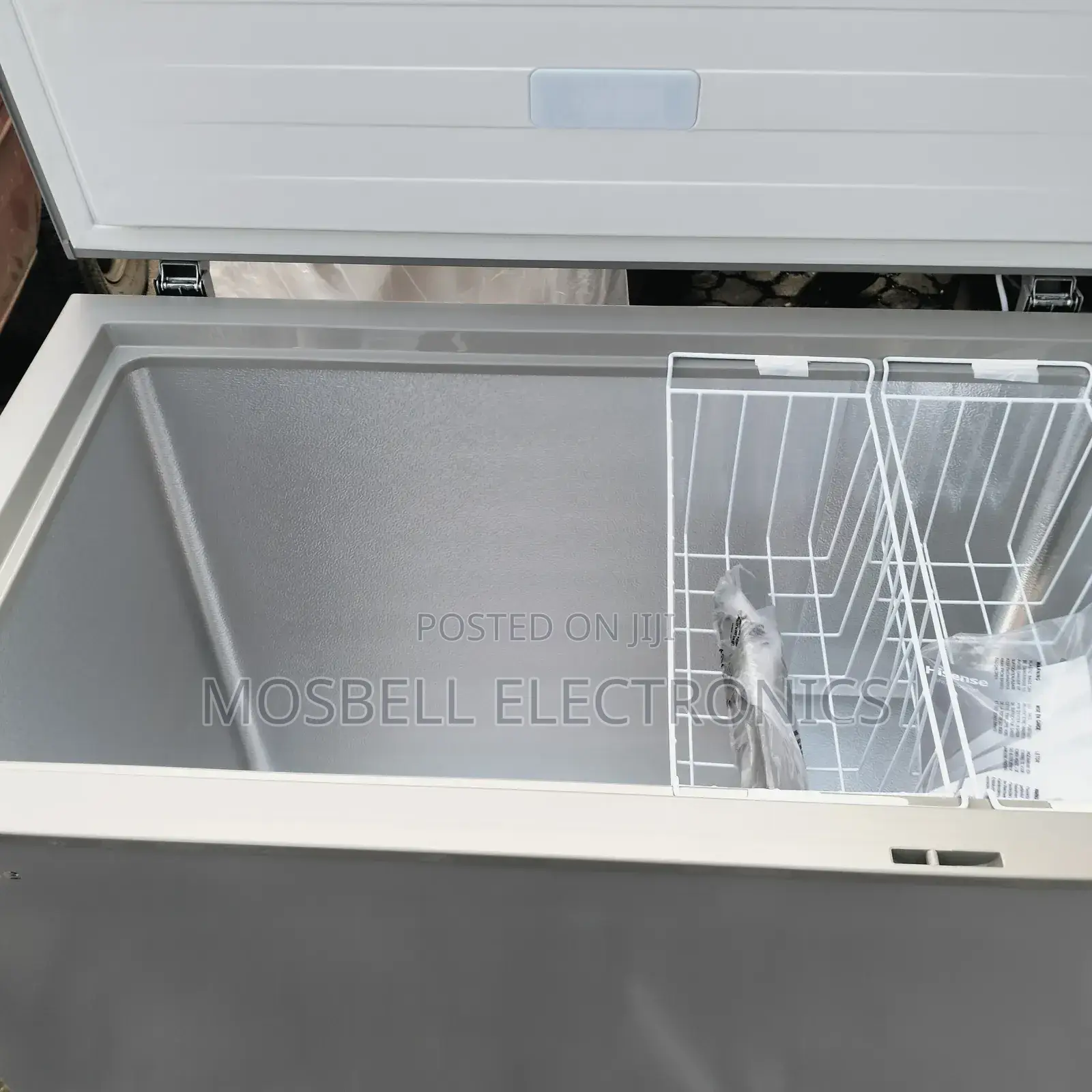 Hisense Chest Freezer FC 340 SH Silver Colour