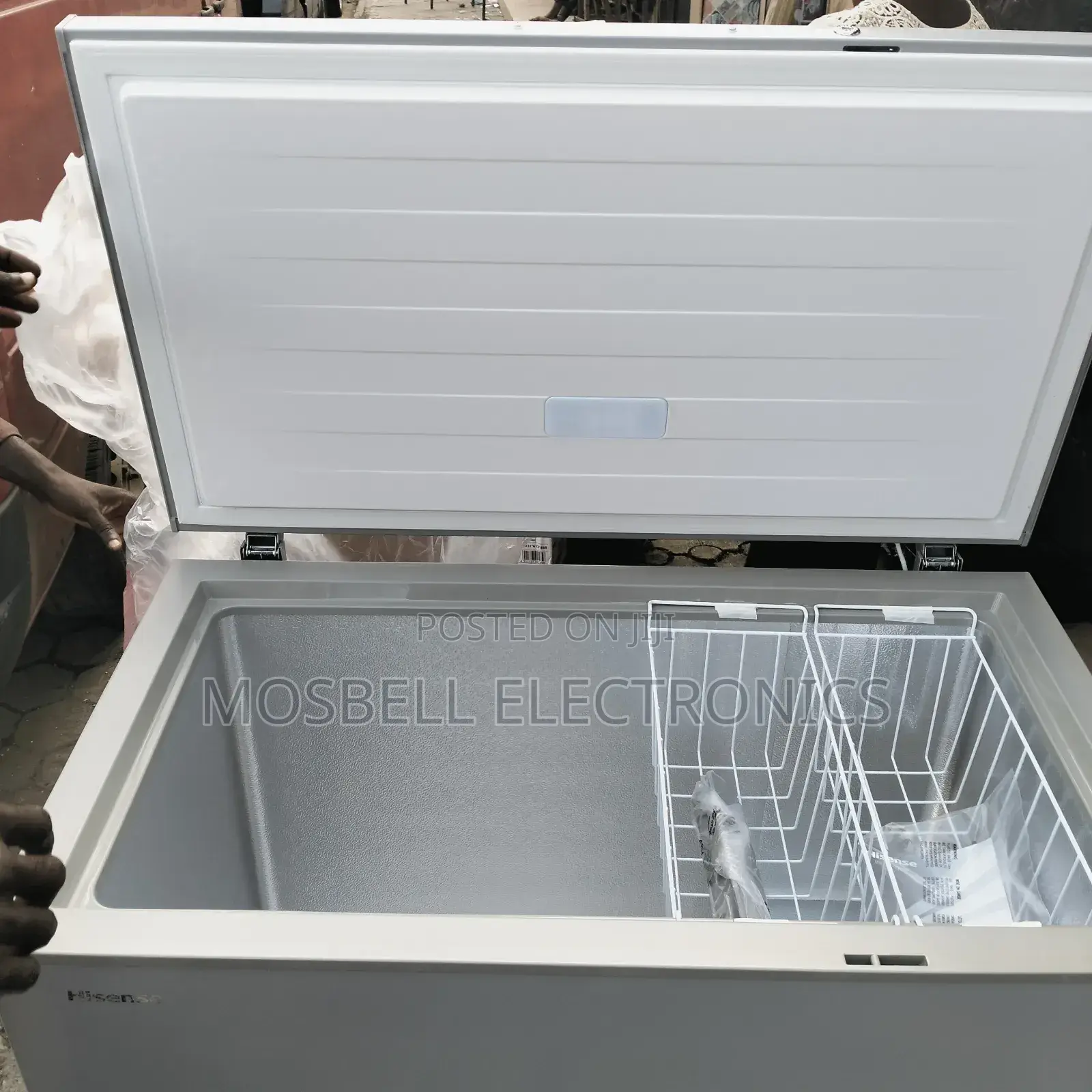 Hisense Chest Freezer FC 340 SH Silver Colour