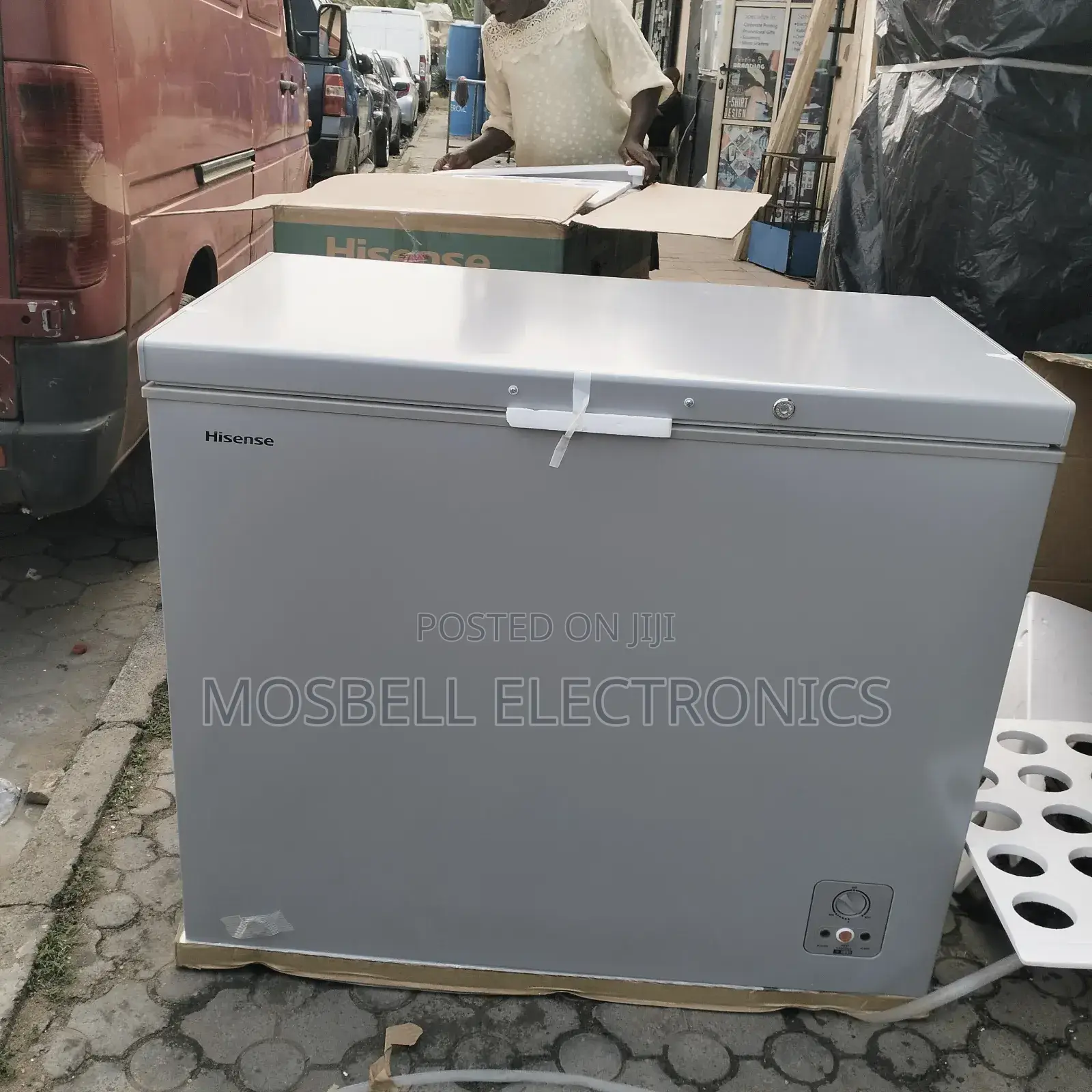 Hisense Chest Freezer FC 340 SH Silver Colour