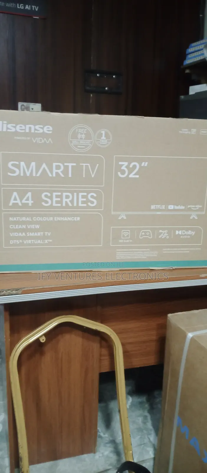 32" Hisense Smart Ultra HD TV With Bluetooth Free Bracket