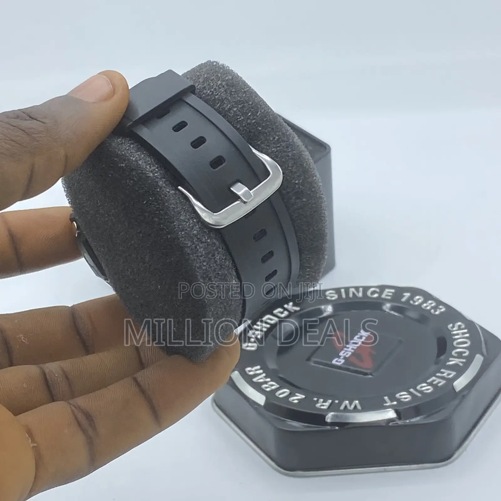 Classic Rubber Stylish Strap Men’S Wrist Watch