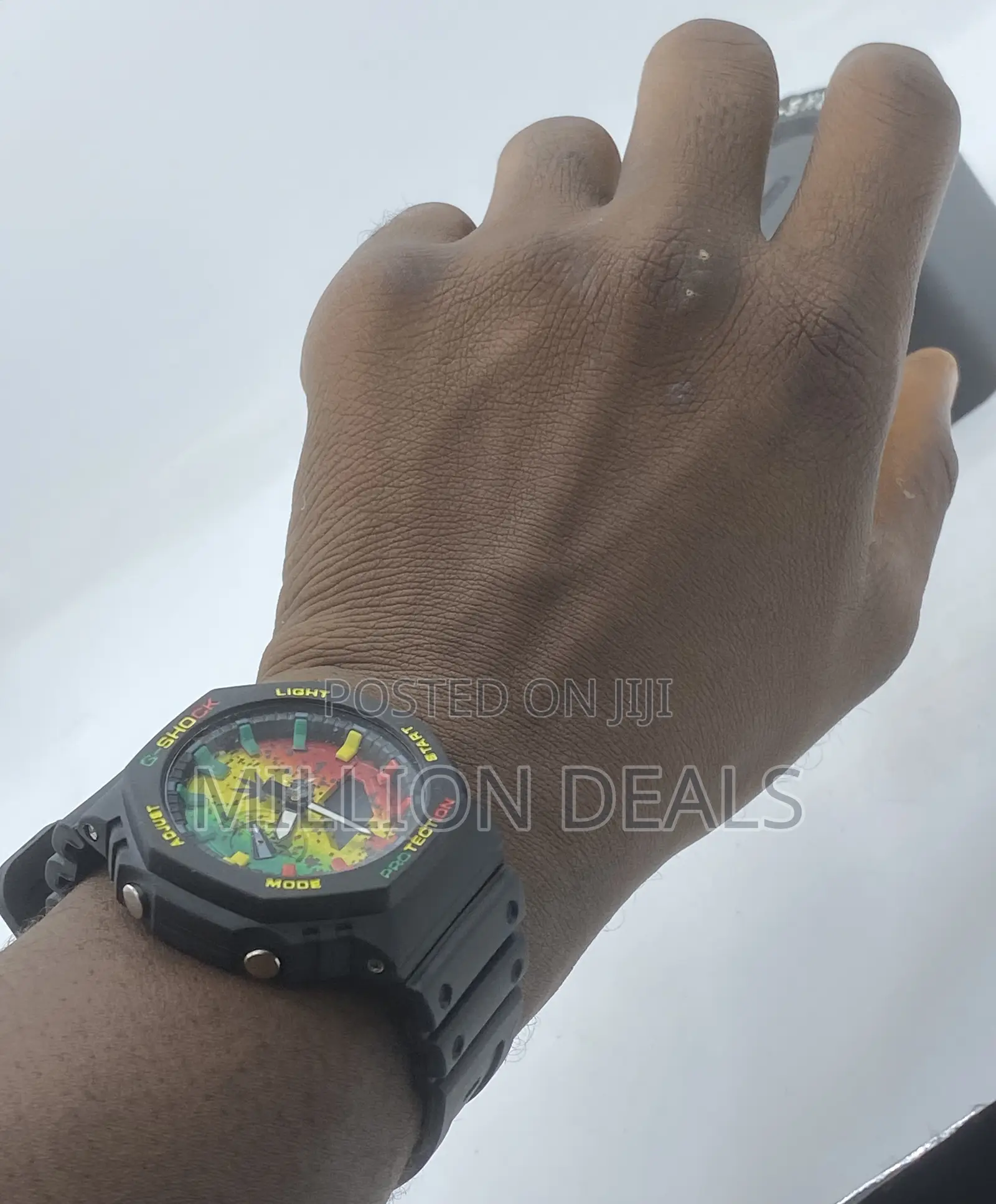 Classic Rubber Stylish Strap Men’S Wrist Watch