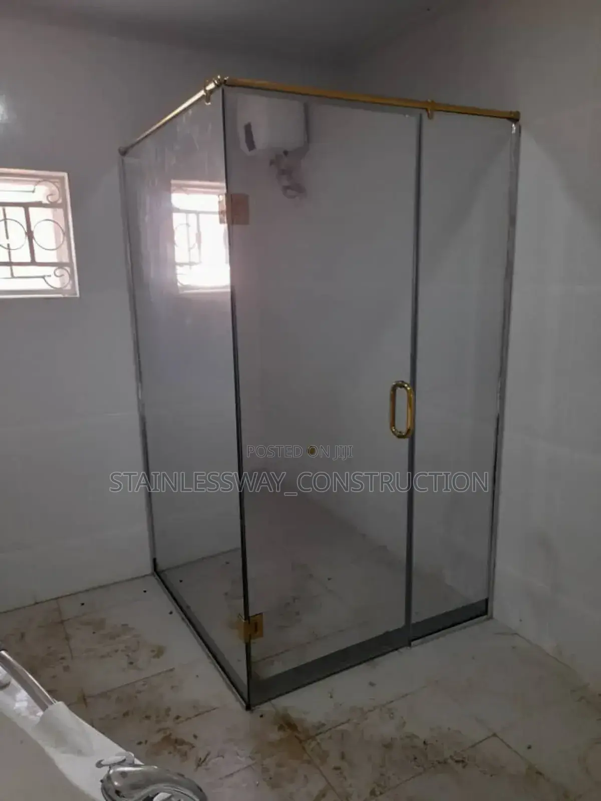 Watercolor Walls Shower Cubicles