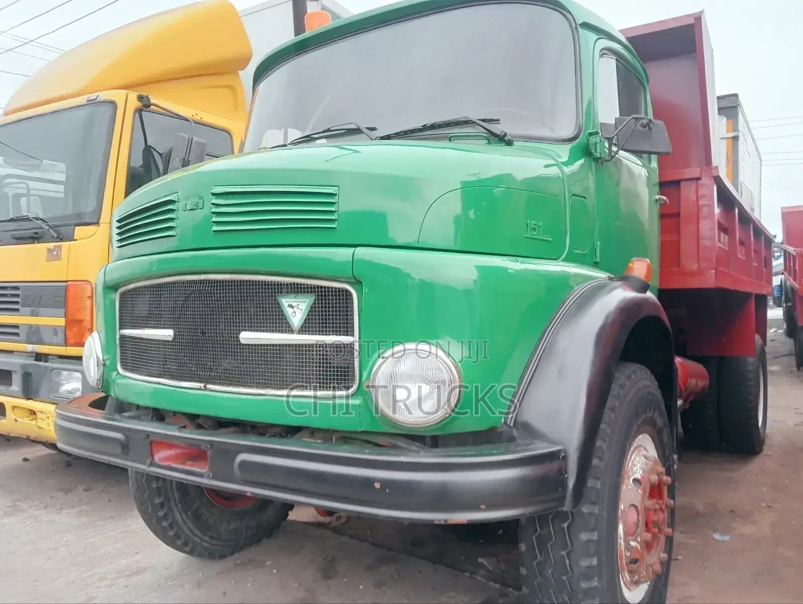 Mercedes 1513 Auxiliary Tipper Truck