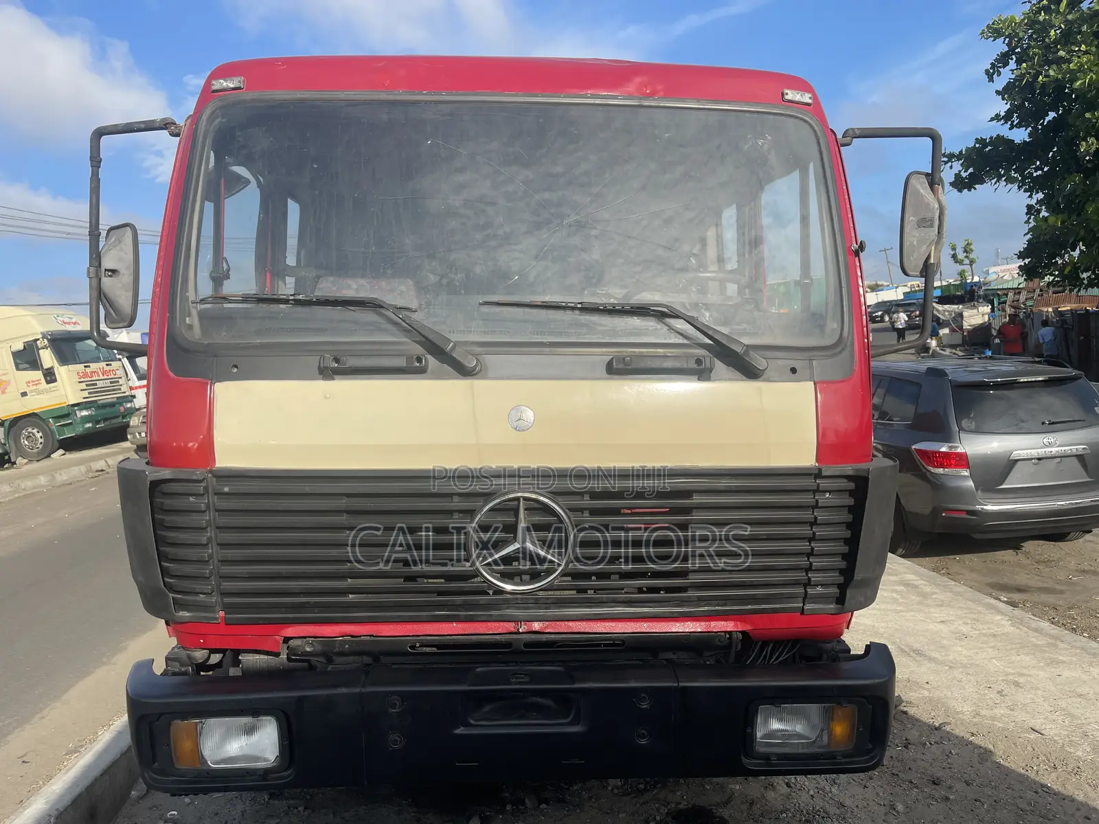 Foreign Used Mercedes Benz Water Tanker Truck.