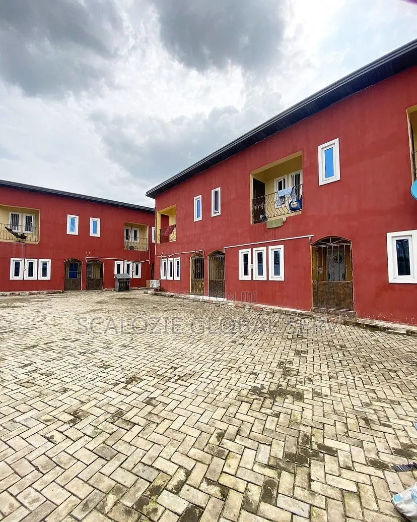 1bdrm Block of Flats in Port-Harcourt for sale