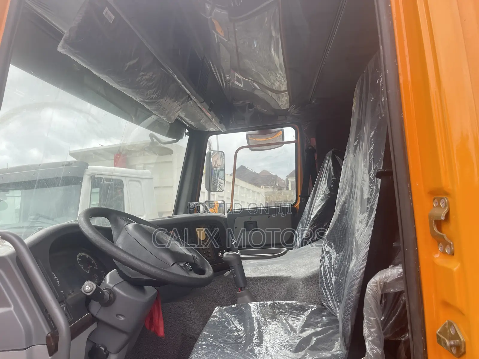 Foreign Used Howo Truck Tipper 371hp.