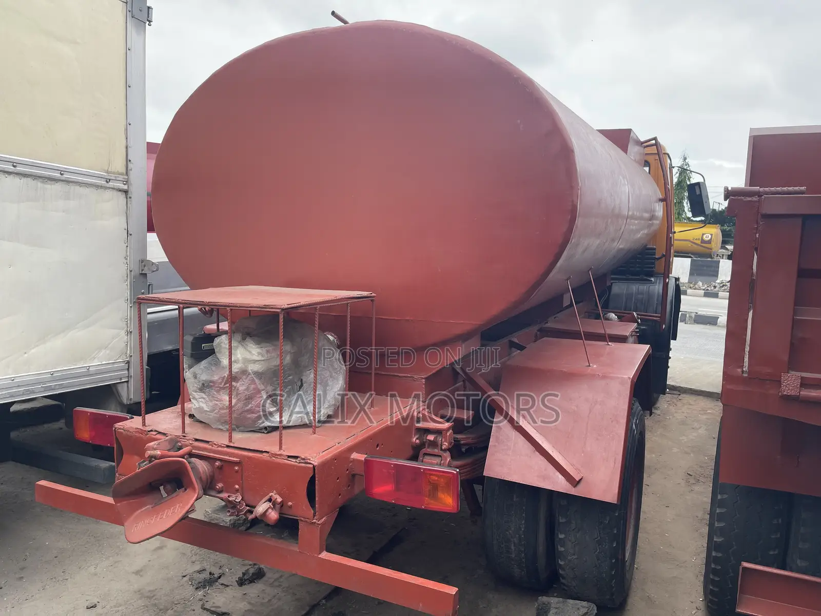 Foreign Used Mercedes Benz Water Tanker Truck.