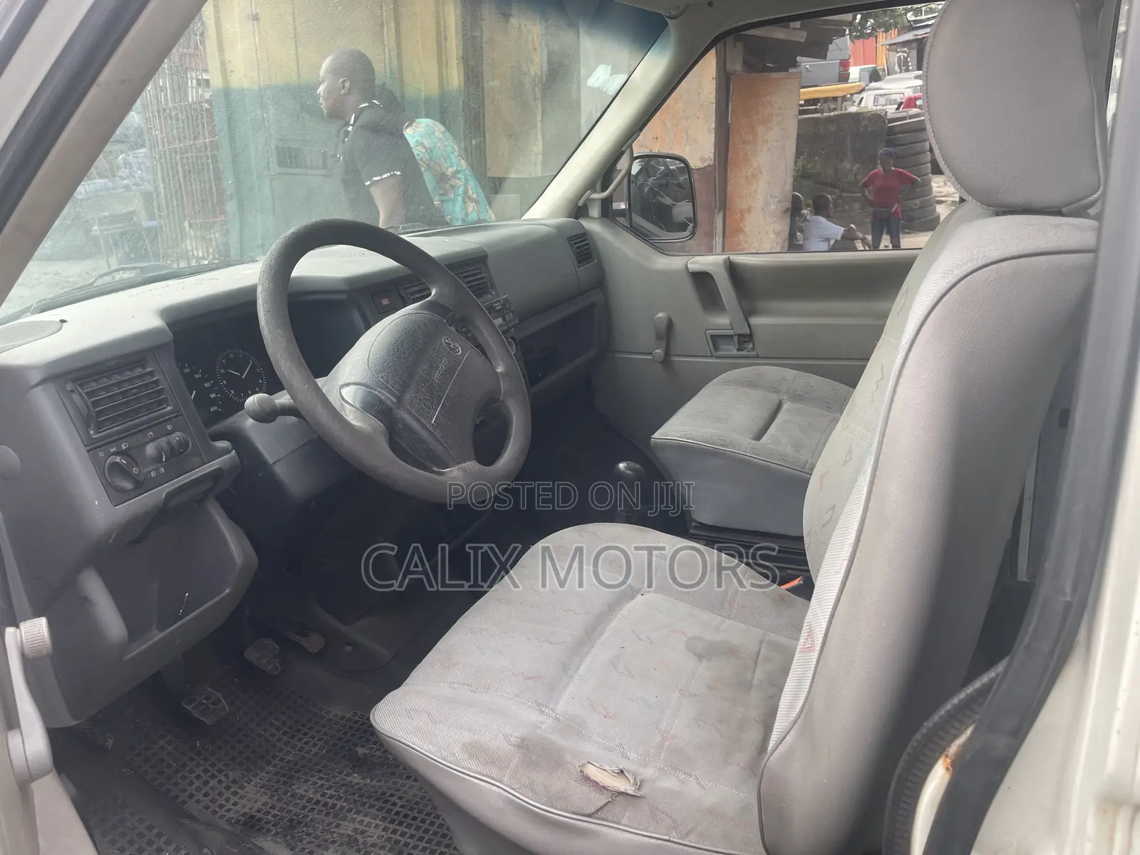 Volkswagen Transporter 2005 White