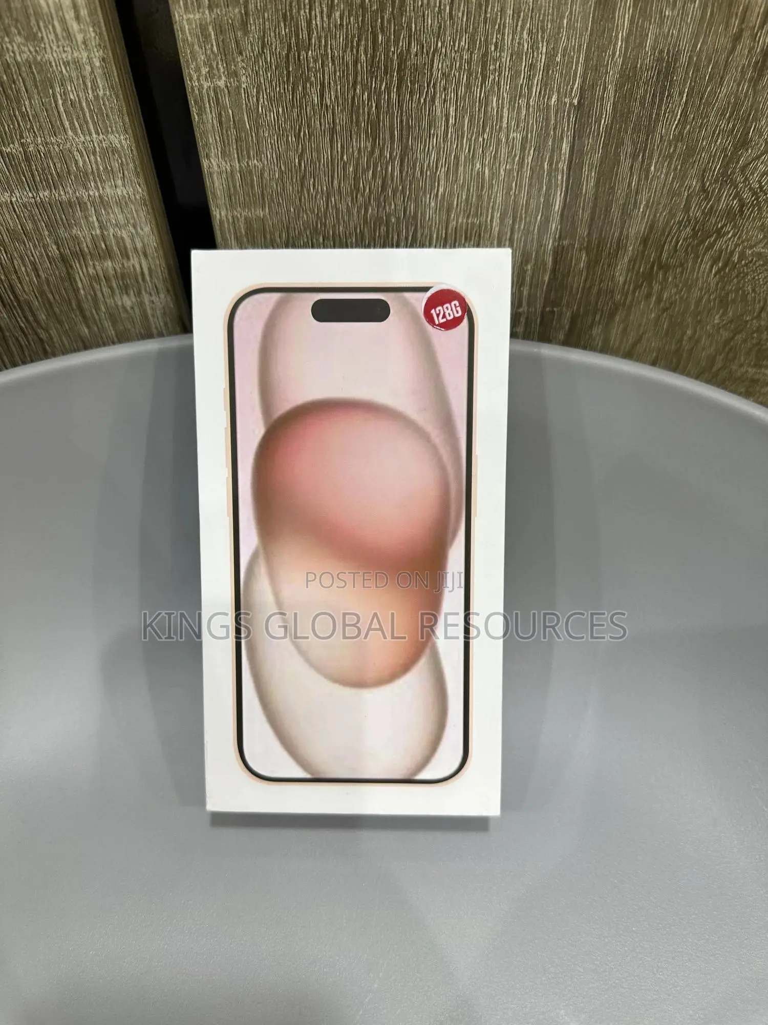 New Apple iPhone 15 128 GB Gold