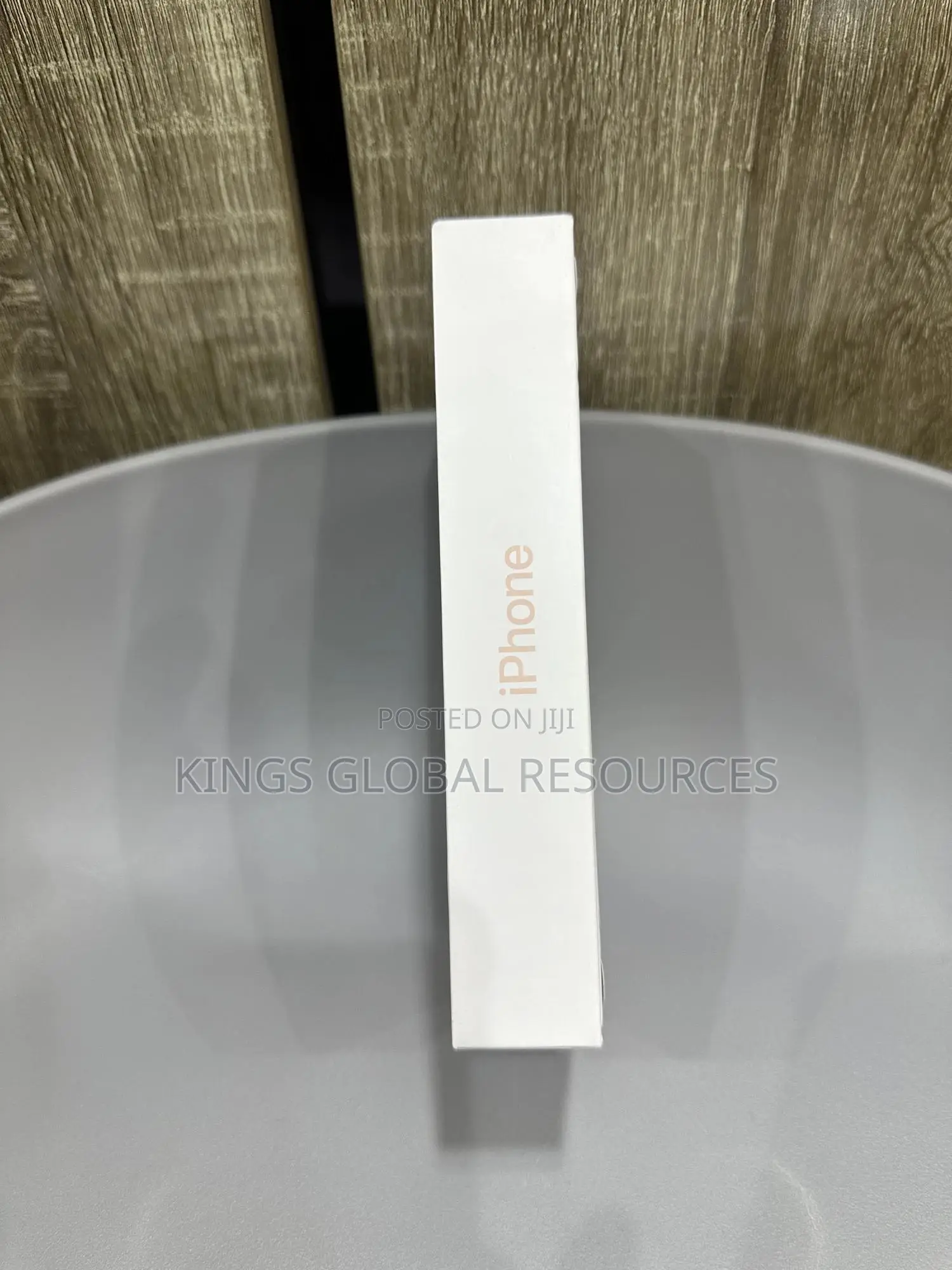 New Apple iPhone 15 128 GB Gold