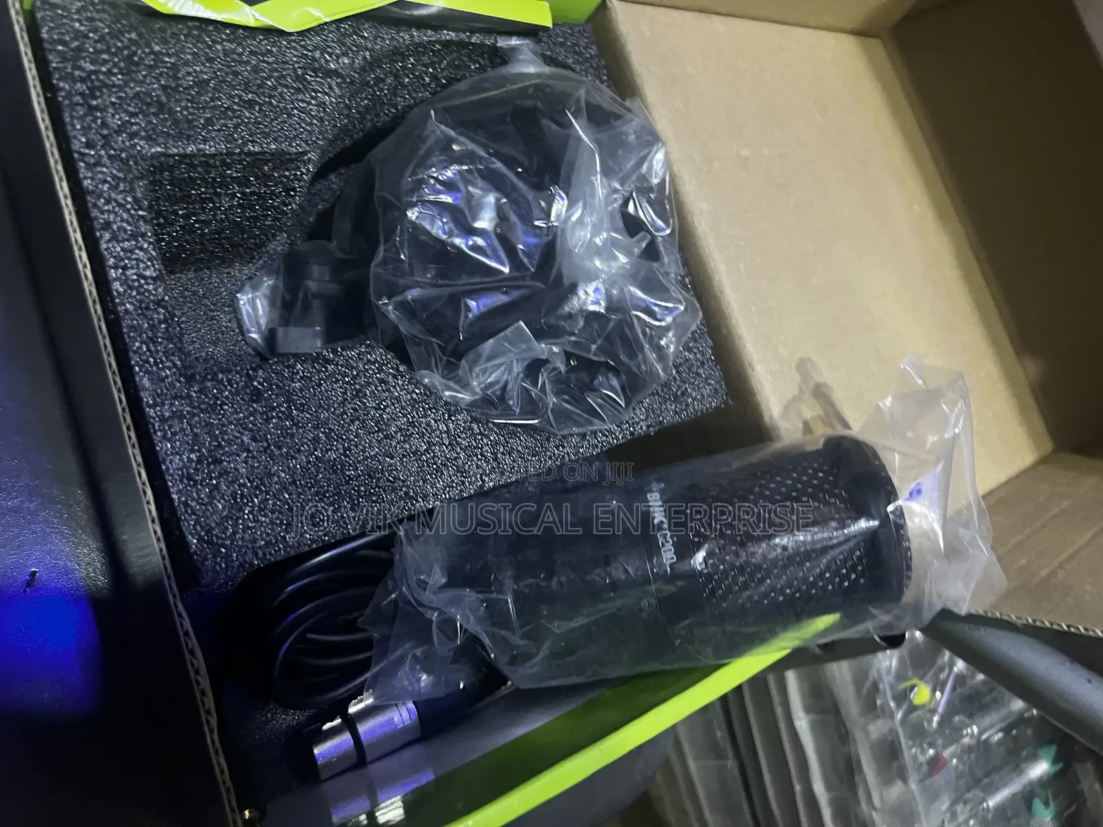BNK Recording Microphone C200 Carre Condenser Microphone
