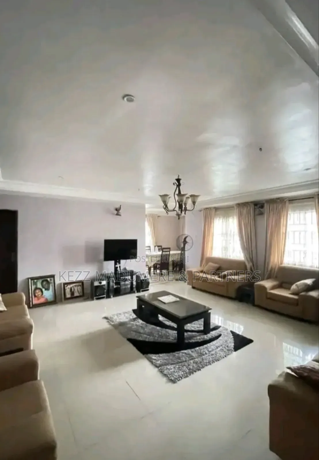 8bdrm Duplex in Rumudara , Port for sale