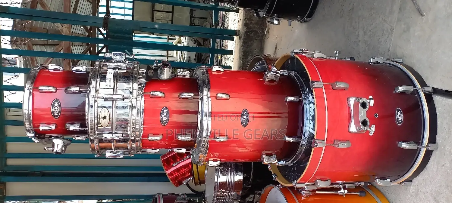 Neat Uk Used Pearl Vision 5set Drums.