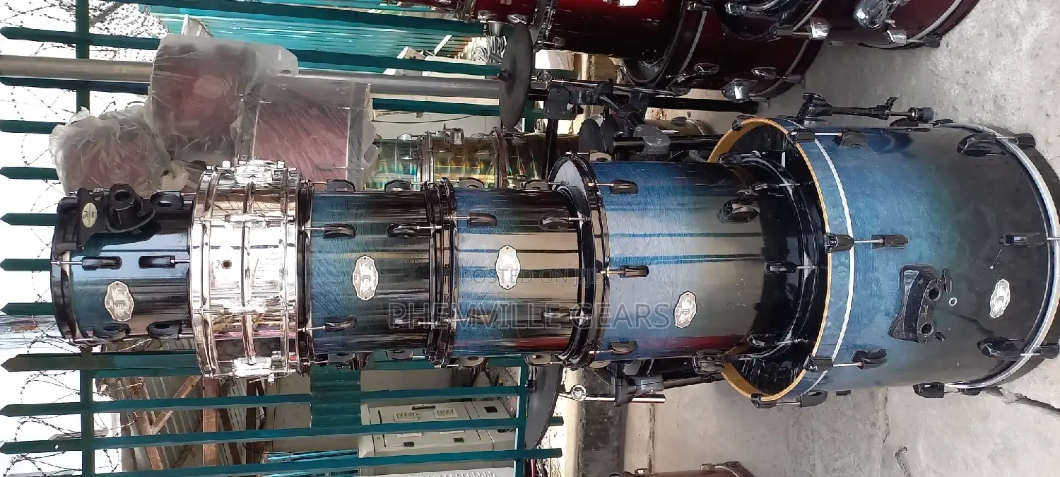 Pearl Vision Neat Uk Used 5set Drums.