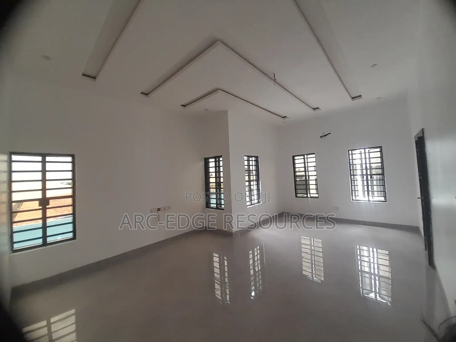 5bdrm Duplex in Apple Junction for sale