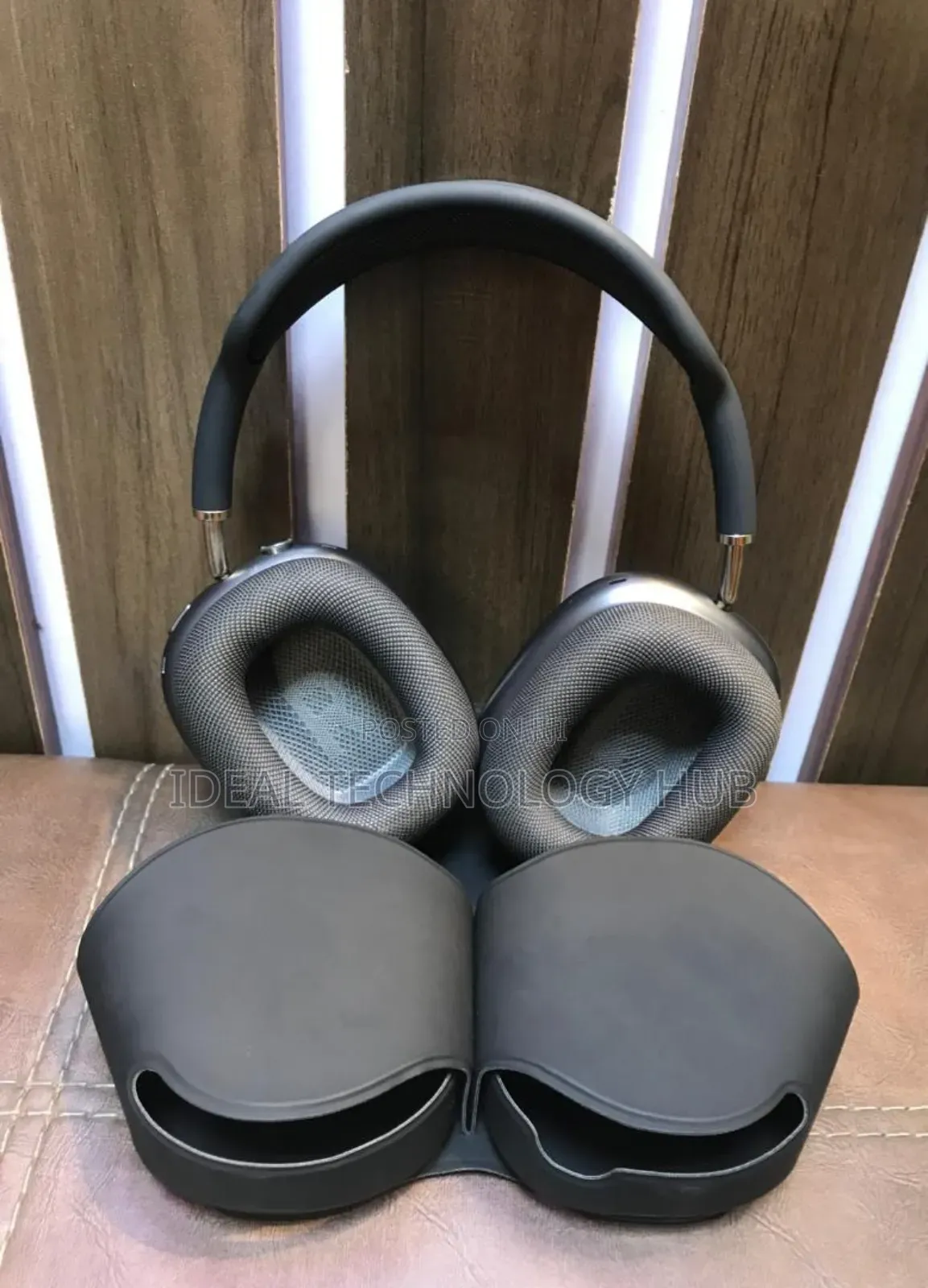UK Used Apple Airpod Max With Smart Case