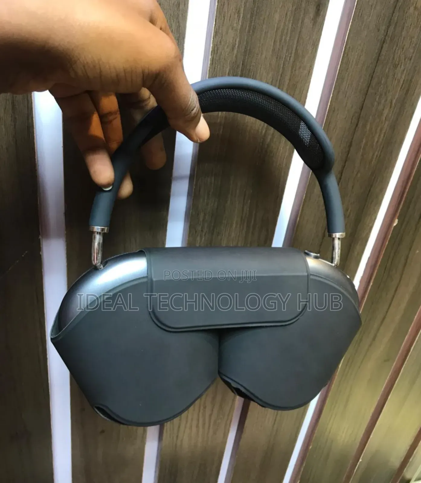 UK Used Apple Airpod Max With Smart Case