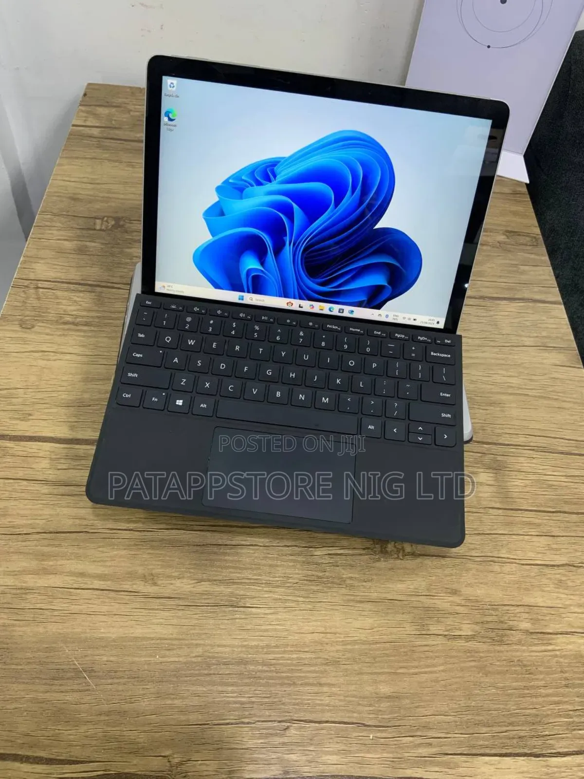 Laptop Microsoft Surface Go 3 8GB Intel Core i3 SSD 128GB