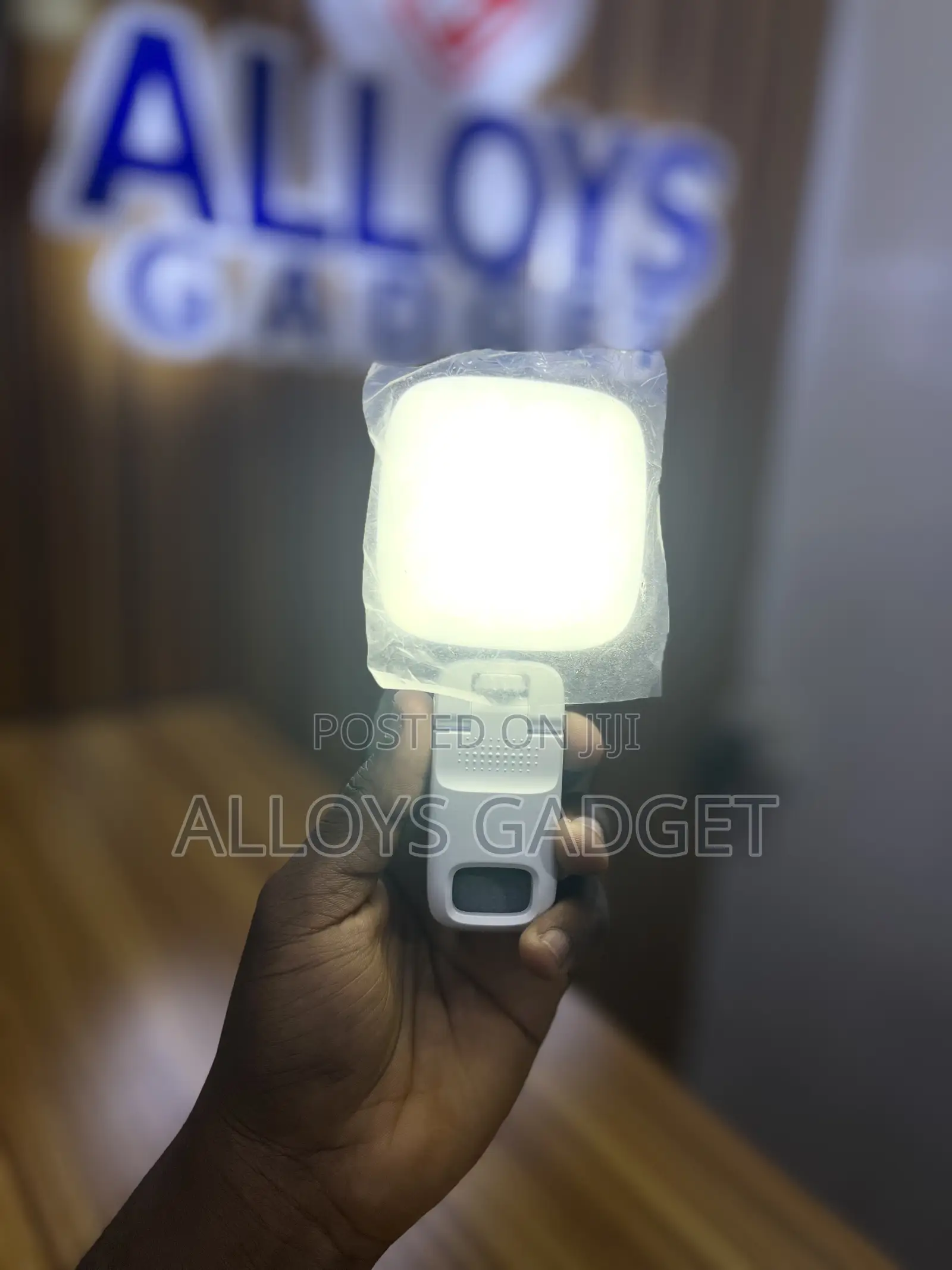 D-1 Small Meeting Fill Light