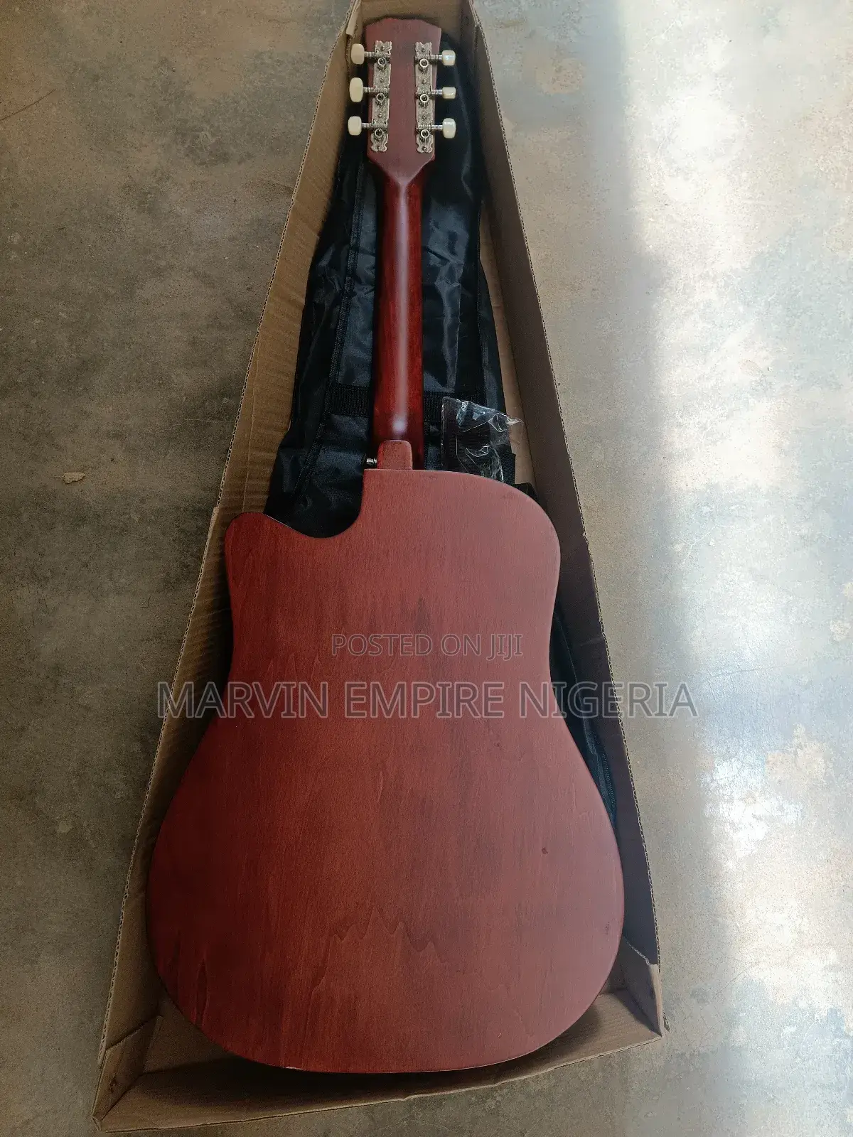 38 Inches Brown Acoustic Guitar_ Thunderstorm