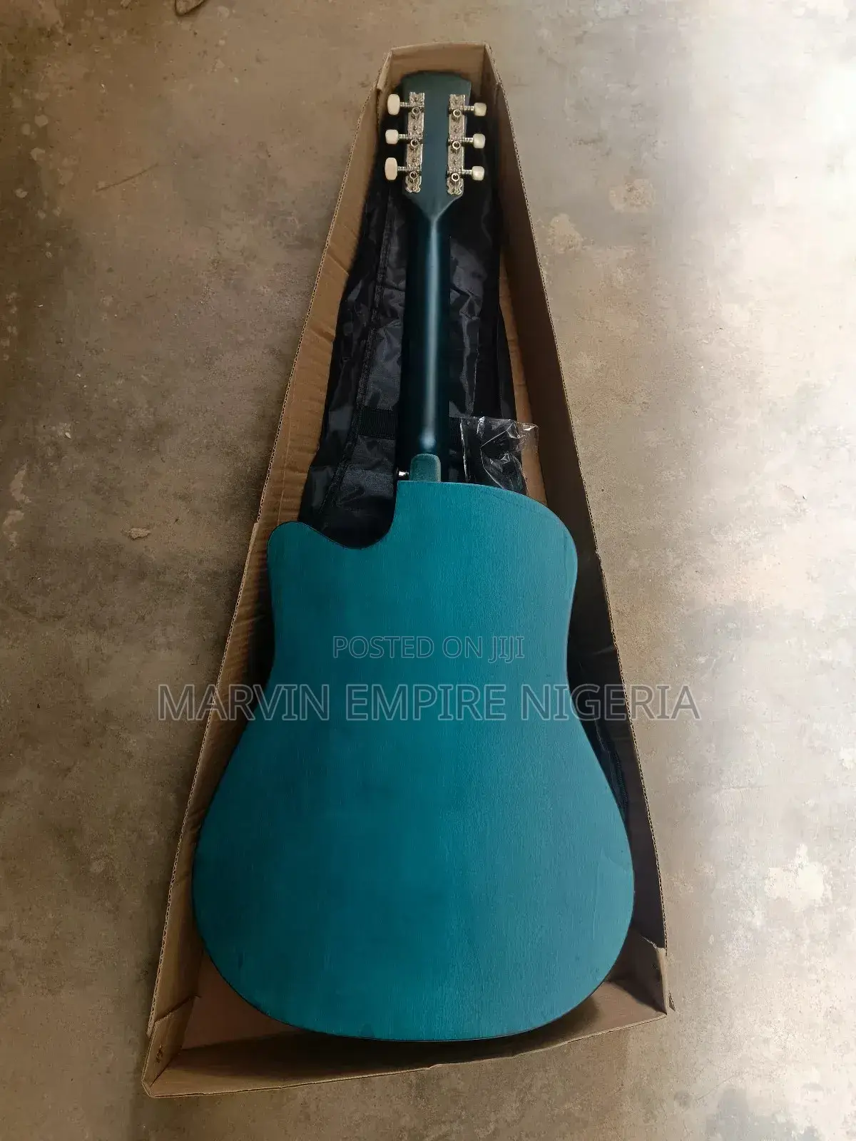 38 Inches Green Acoustic Guitar_ Thunderstorm