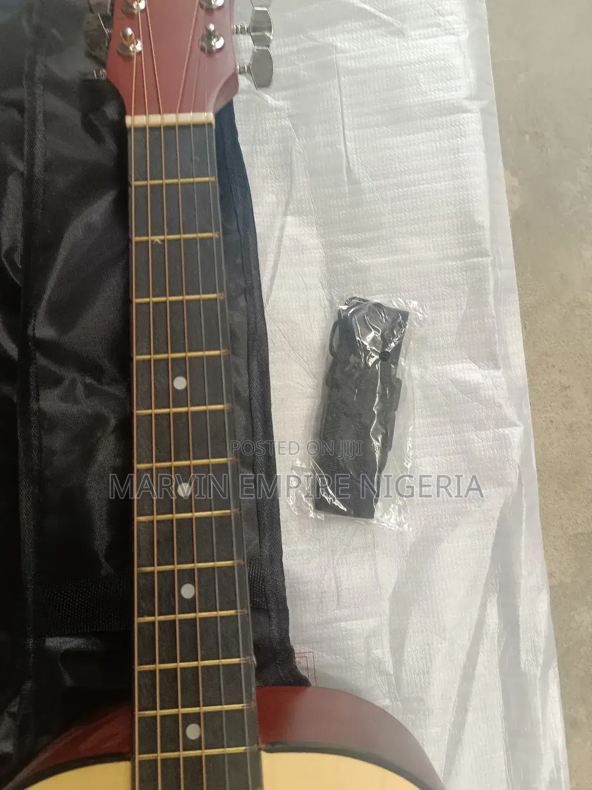 36 Inches Carton Color Acoustic Guitar_ Thunderstorm