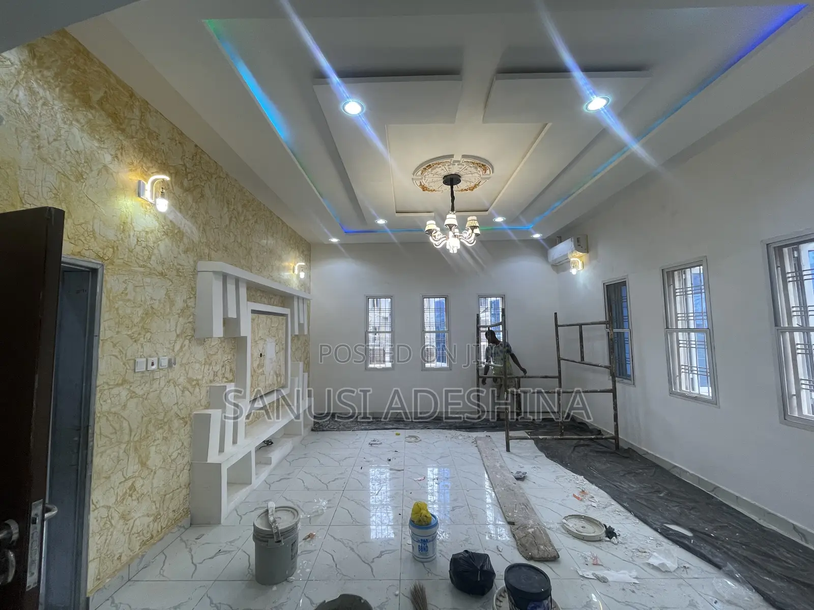 5bdrm Duplex in Jahi Gilmore Fct for rent