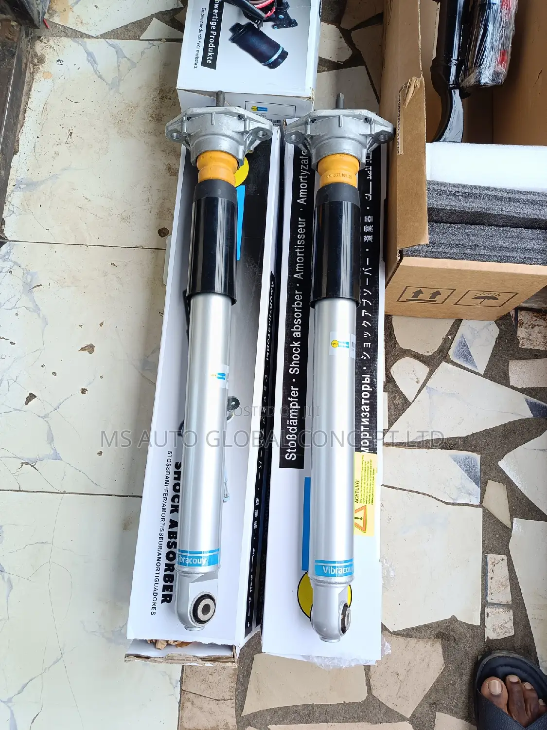 Porsche Panemera Back Shock