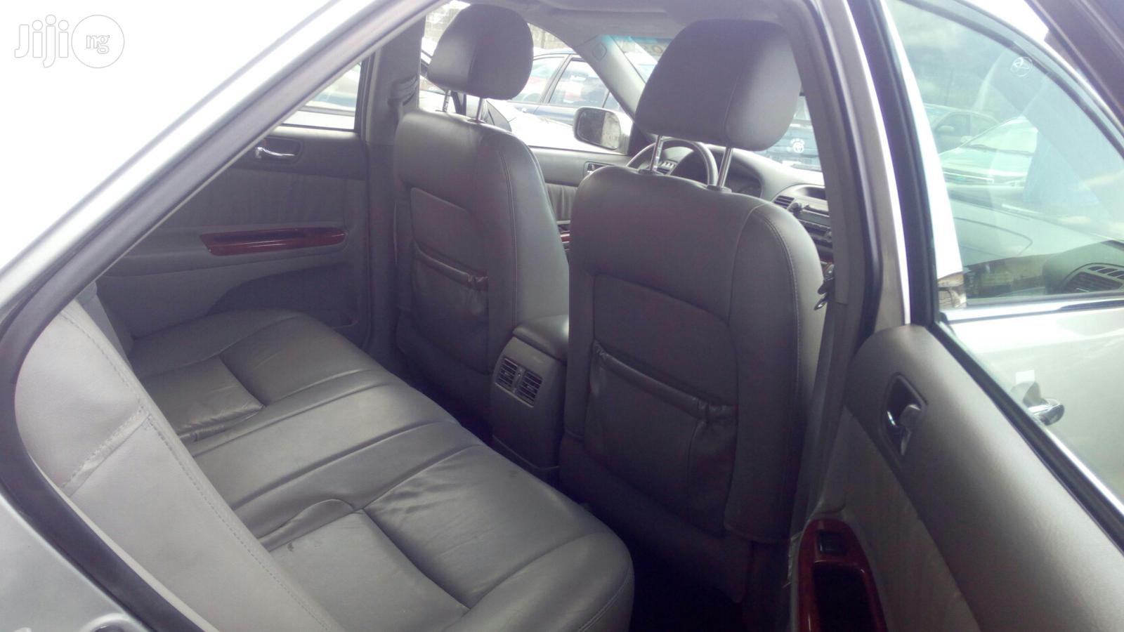 Toyota Camry 2005 Silver