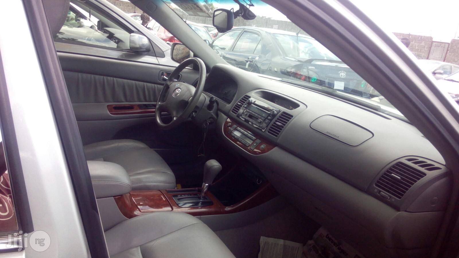 Toyota Camry 2005 Silver
