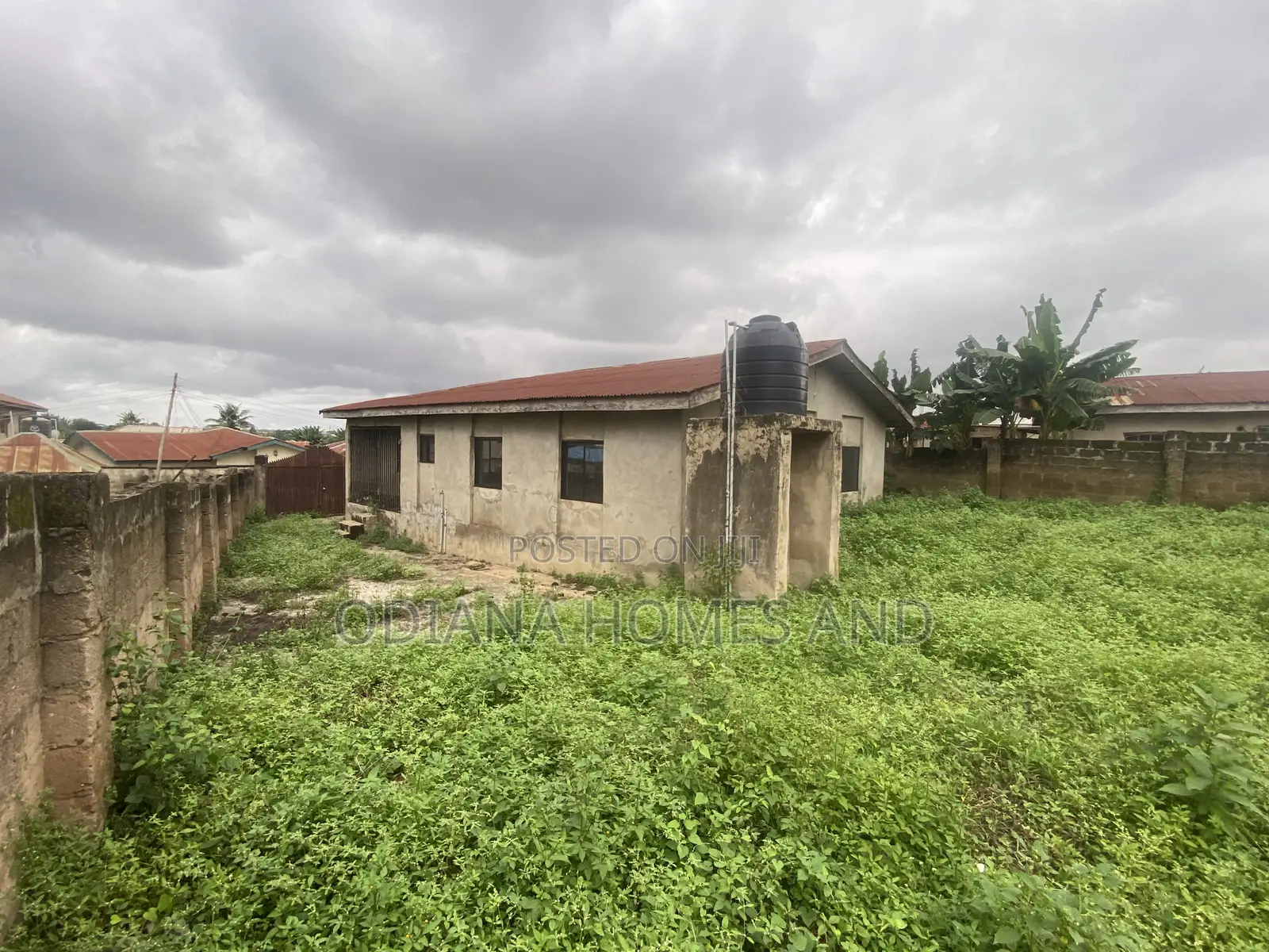 4bdrm Bungalow in Alaafia Estate,, Ibadan for sale