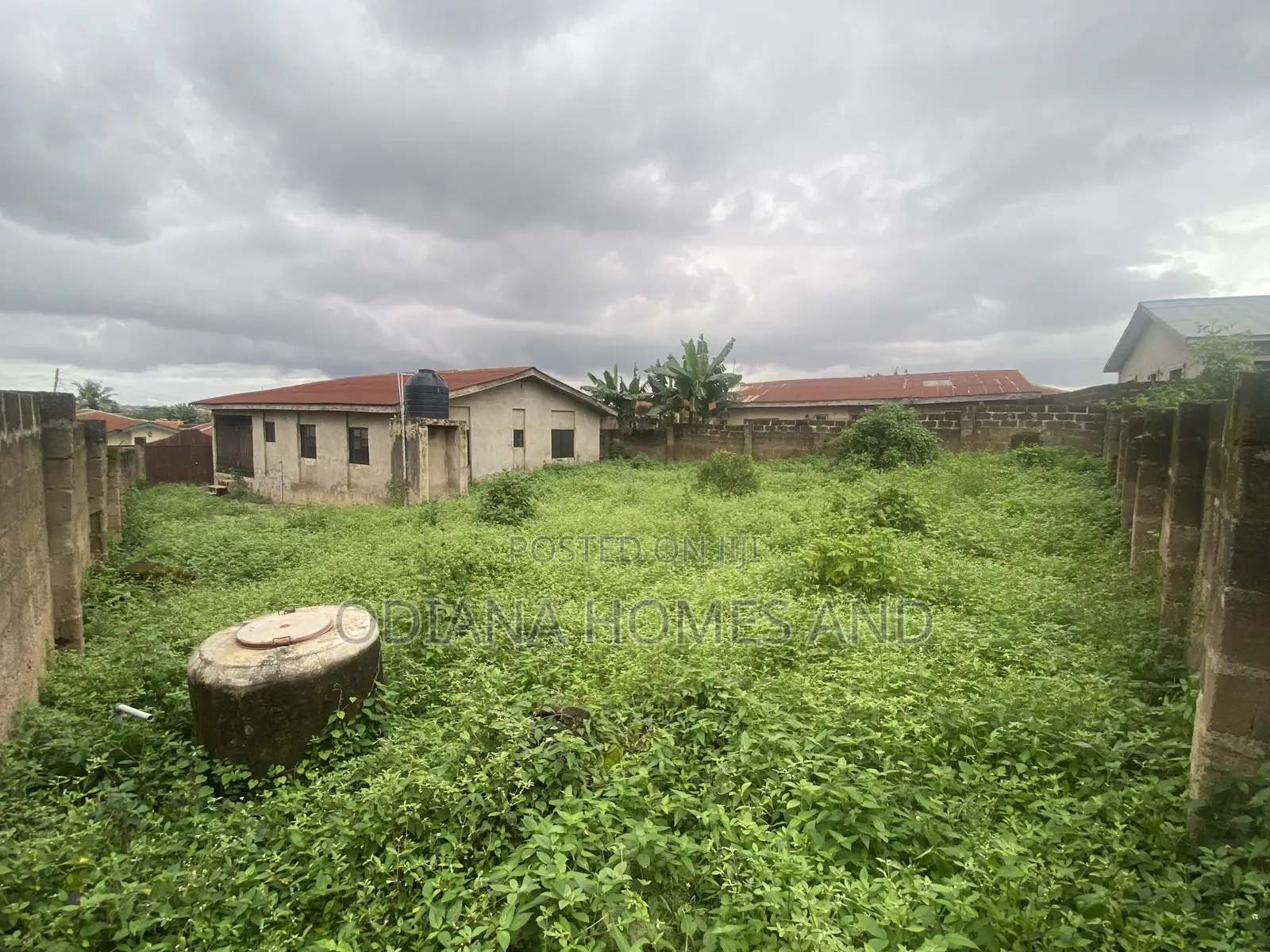 4bdrm Bungalow in Alaafia Estate,, Ibadan for sale
