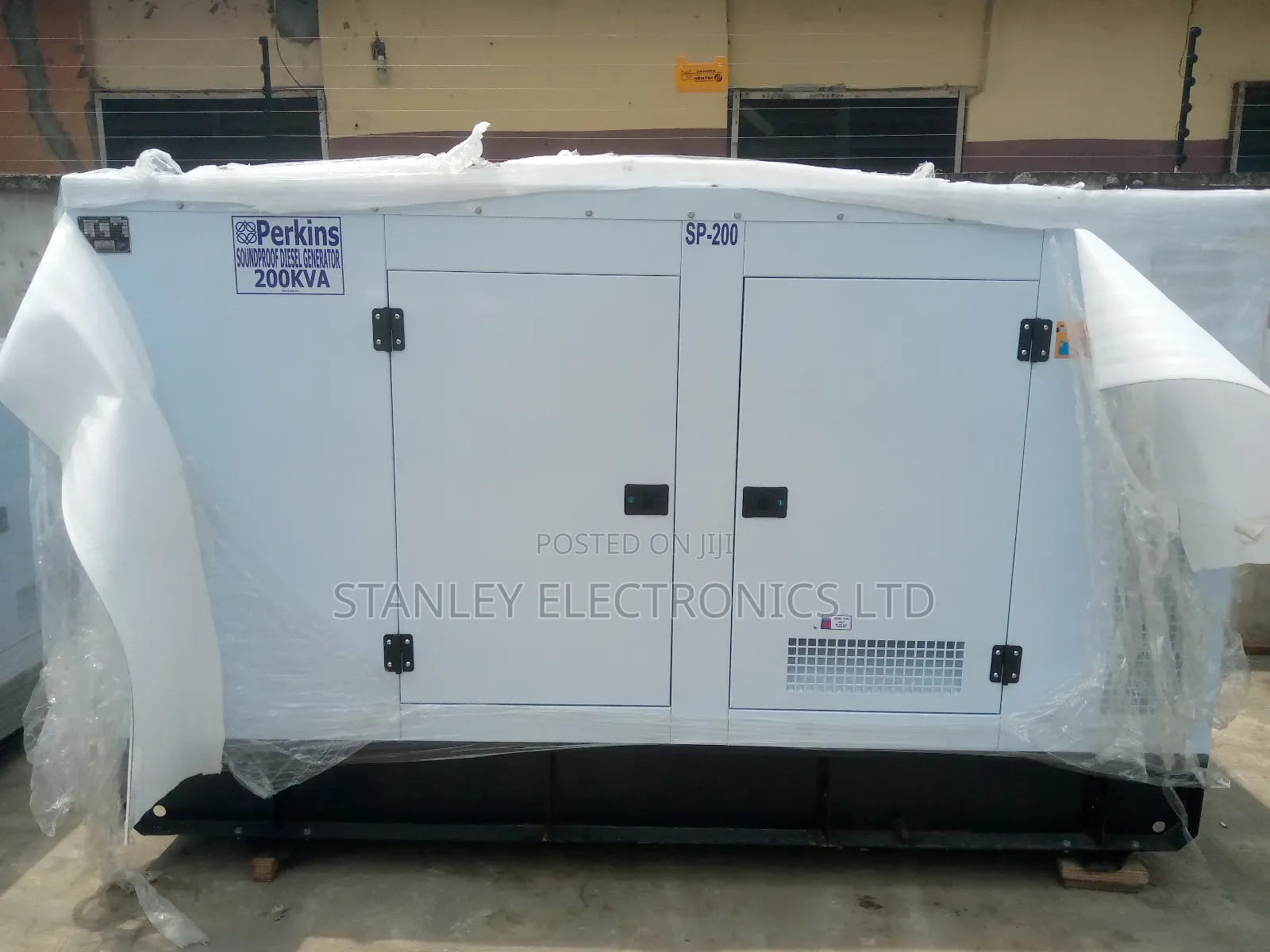 Brand New 200kva Perkins Soundproof Generator Diesel 100% Cp